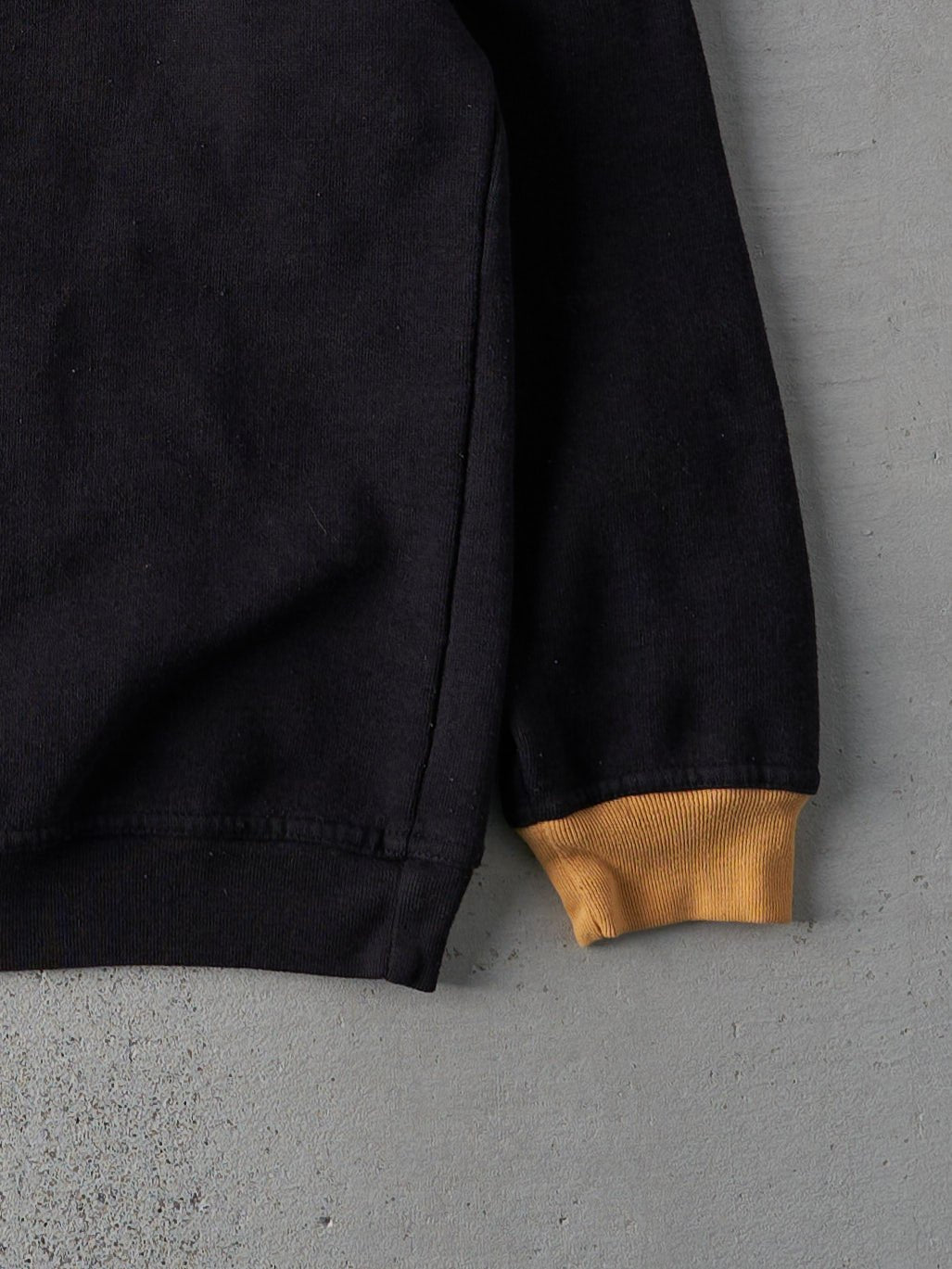 Vintage 80s Black Sports Club Embroidered Crewneck (L)