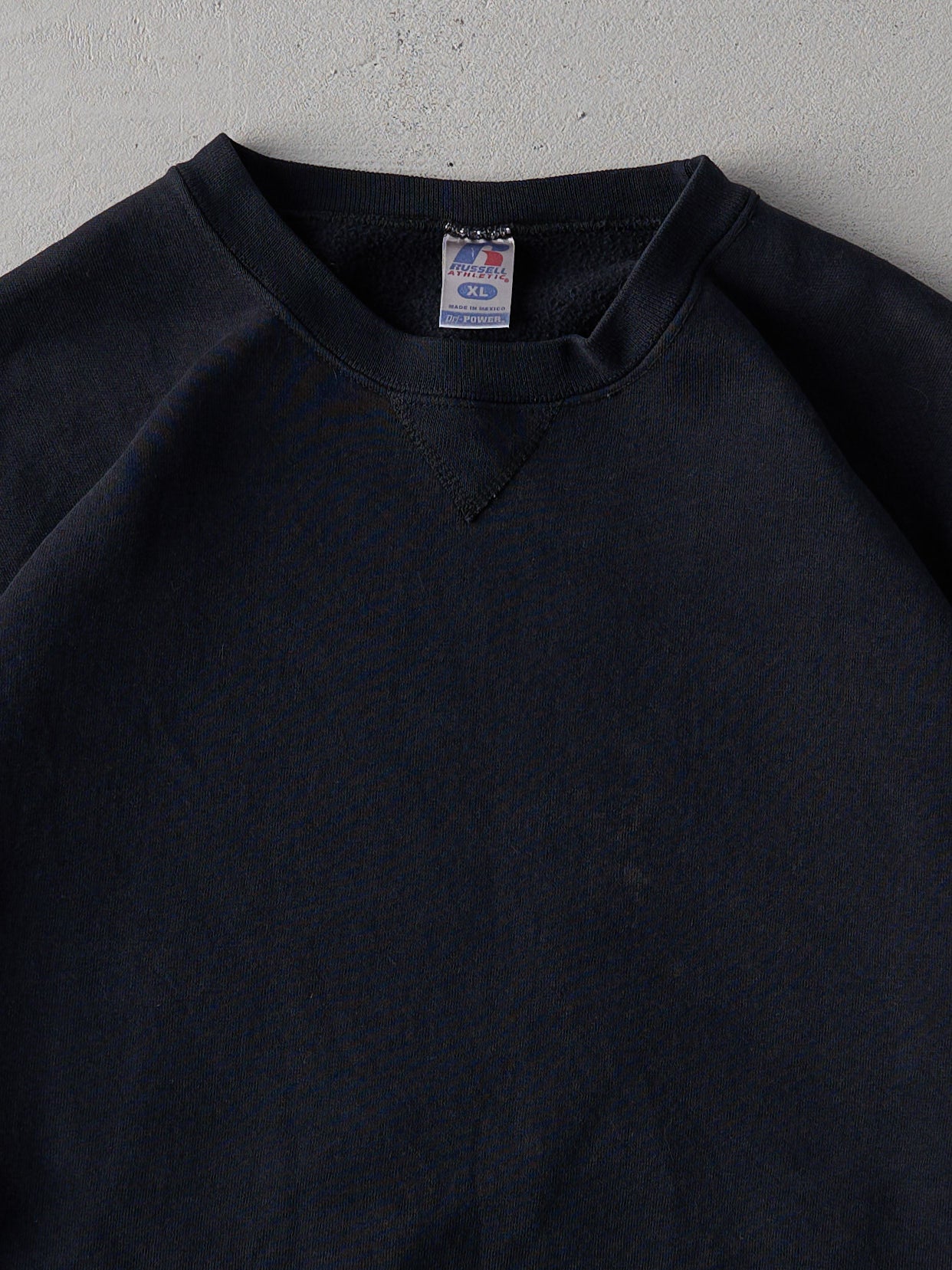 Vintage Y2K Black Russell Athletics Boxy Blank Crewneck (L)
