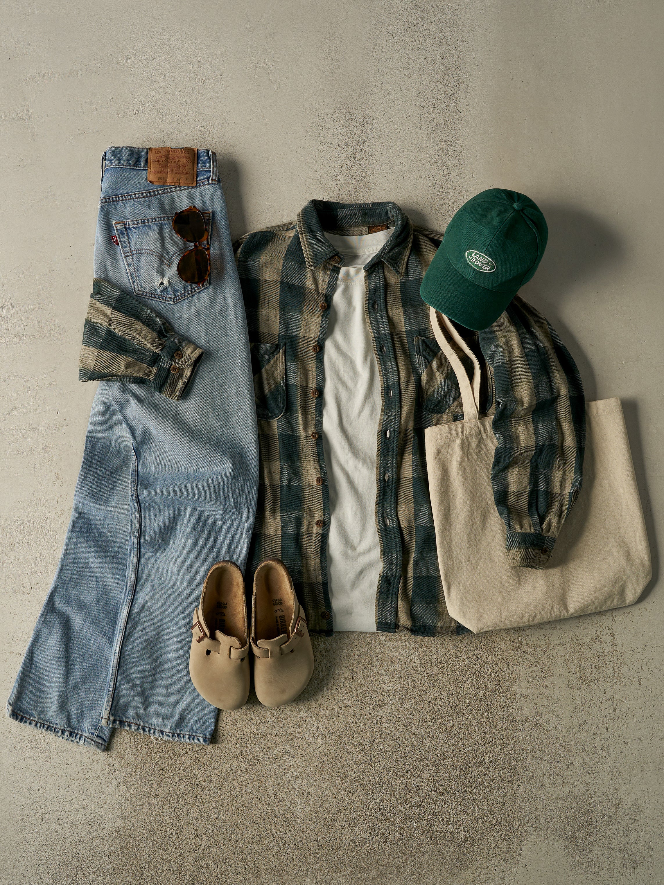 Vintage 90s Light Wash Levi's 501 Jeans (32x31)
