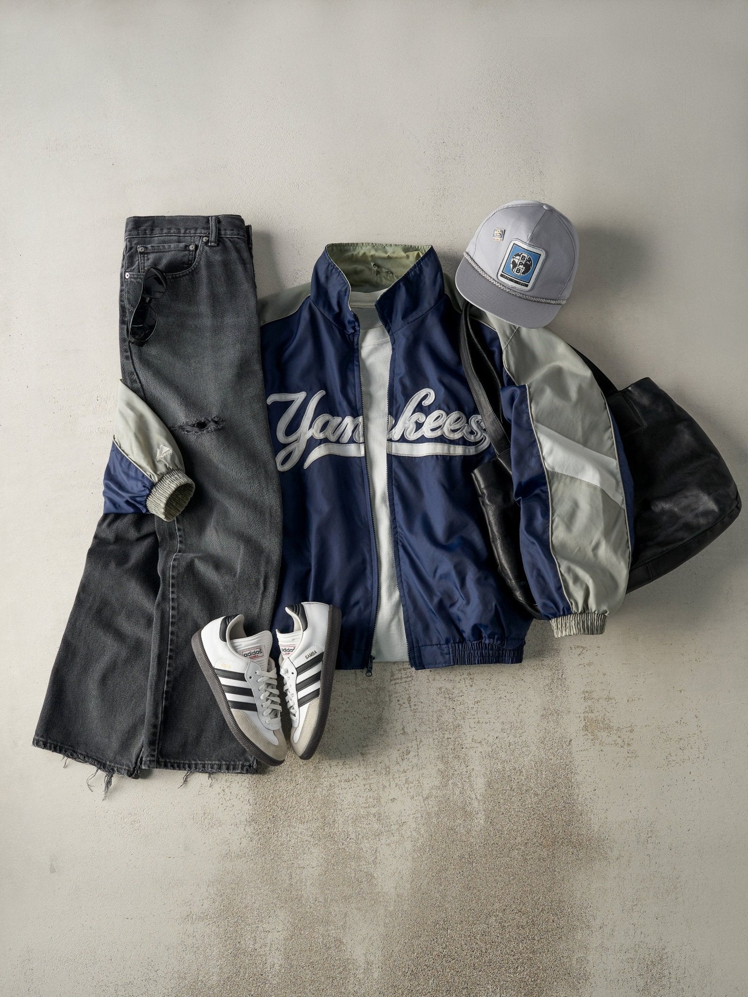 Vintage 90s Navy Blue New York Yankees Zip Up Windbreaker Jacket (L)