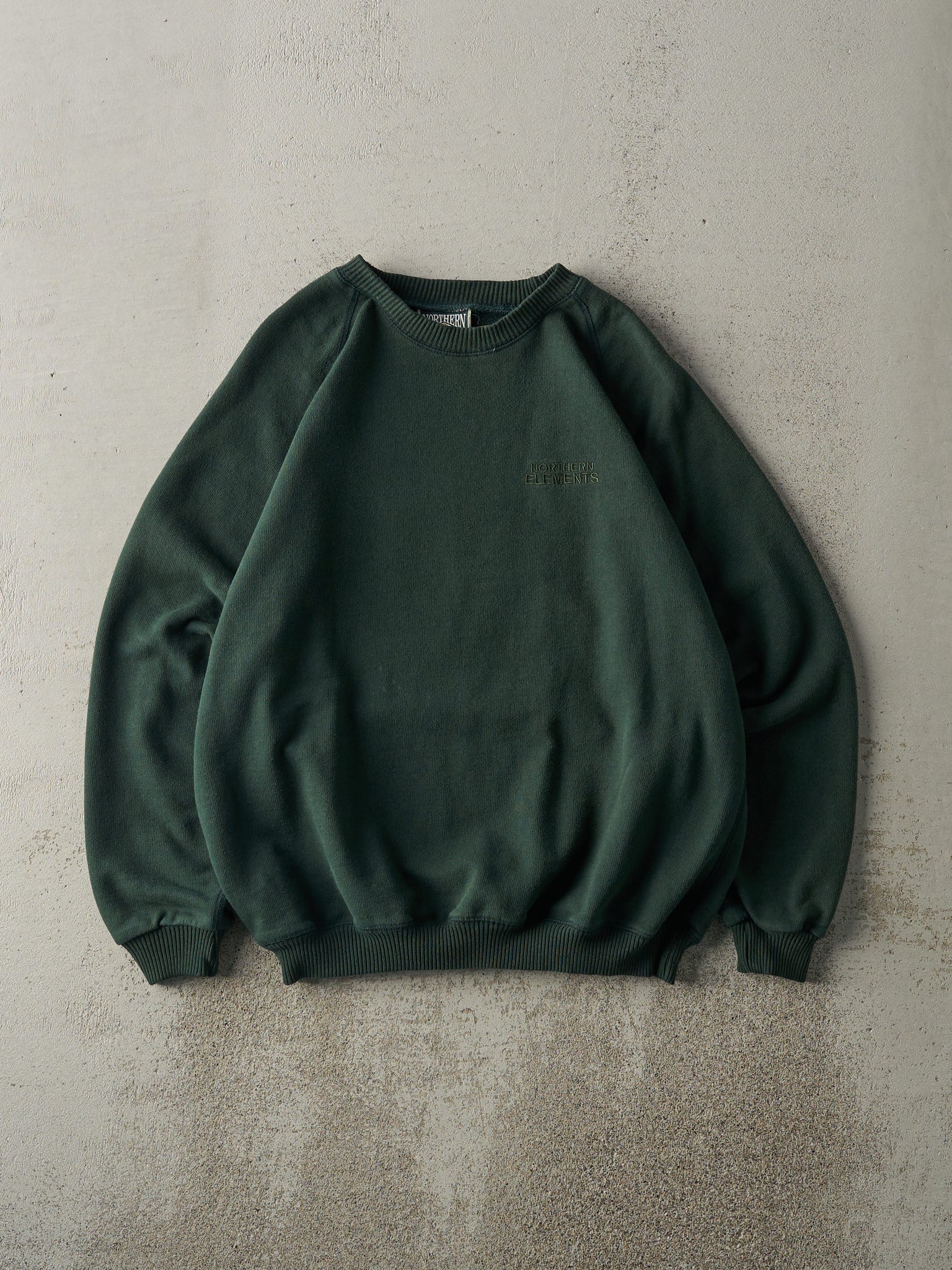 Vintage 90s Green Northern Elements Embroidered Crewneck (M)