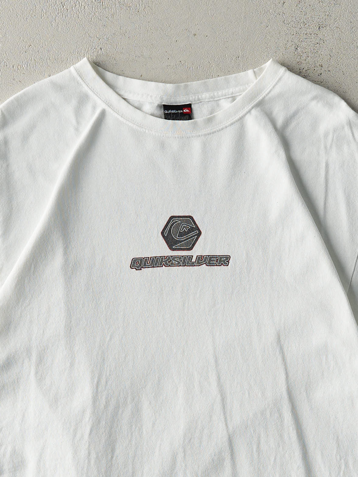 Vintage Y2K White Quiksilver Logo Tee (M)