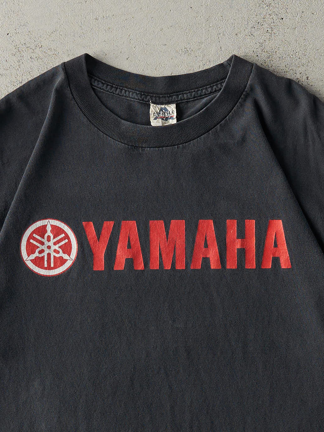 Vintage Y2K Faded Black Yamaha Logo Tee (M)