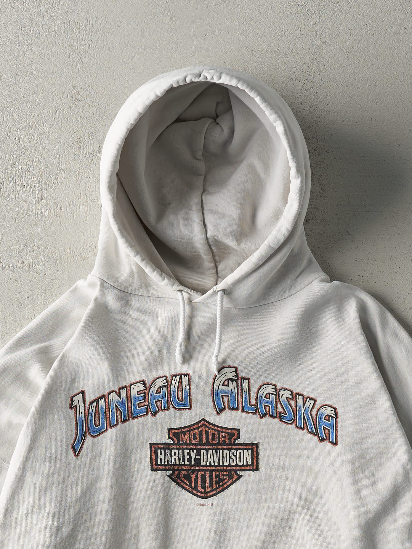 Vintage 08' White Juneau Alaska Harley Davidson Hoodie (L/XL)