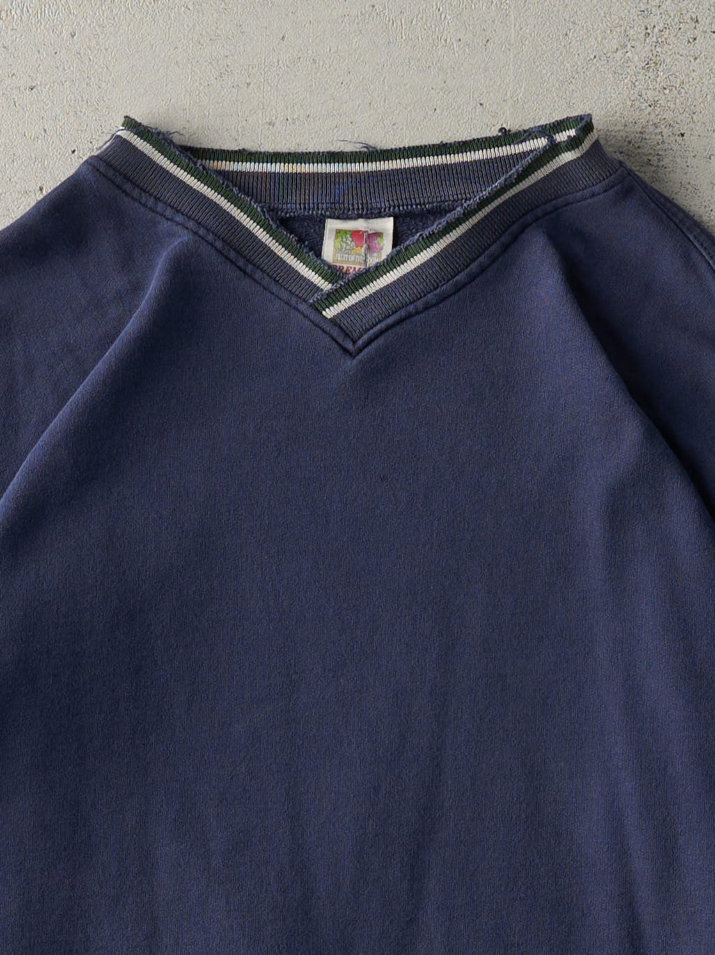 Vintage Y2K Navy & Green V-Neck Sweatshirt (L)