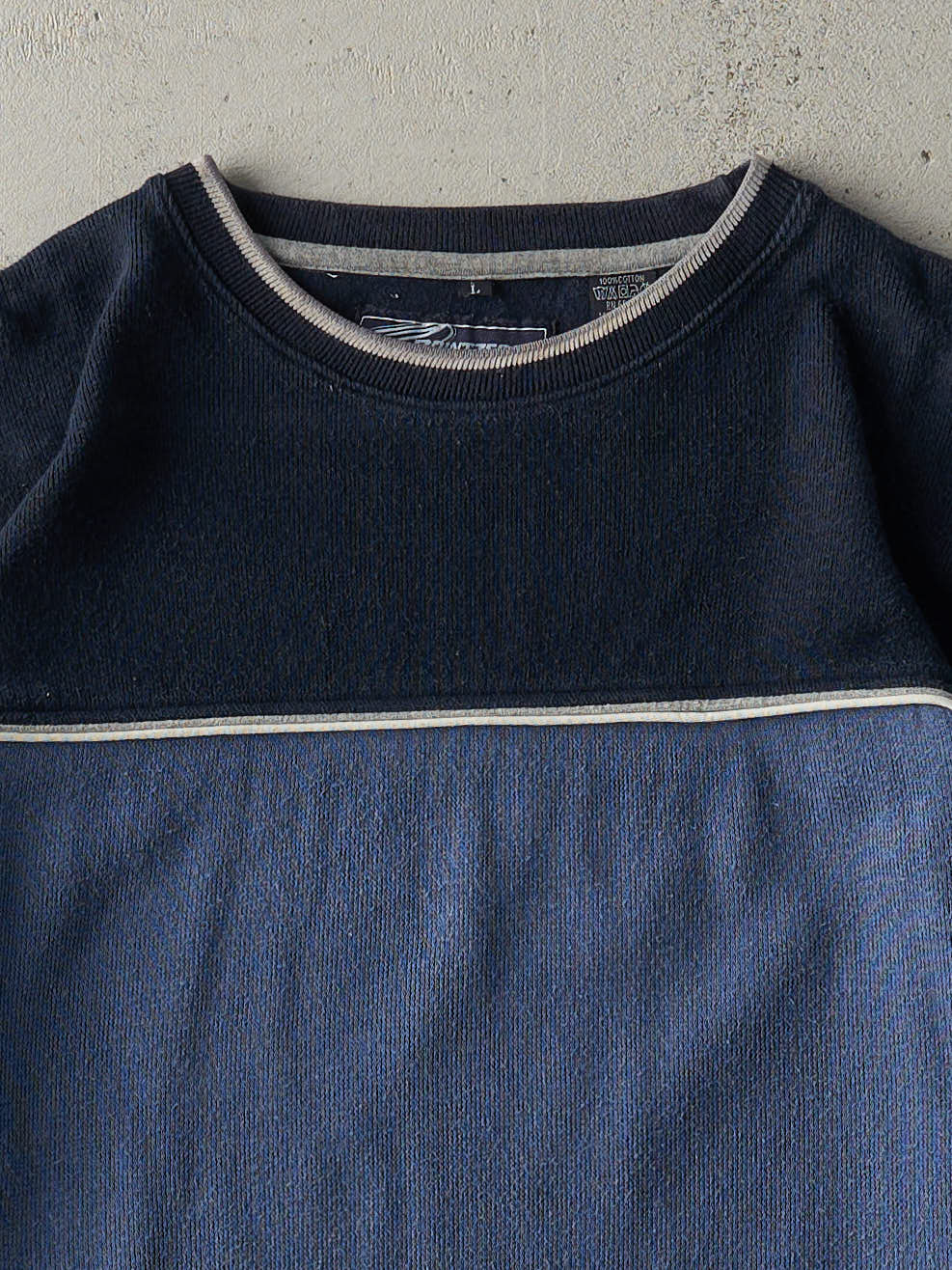 Vintage Y2K Navy & Blue Two-Tone Thermal Long Sleeve (L)