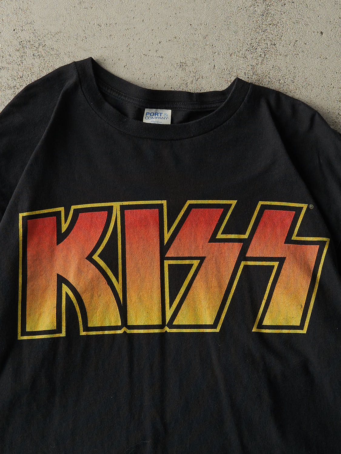 Vintage Y2K Black Kiss Band Tee (L)