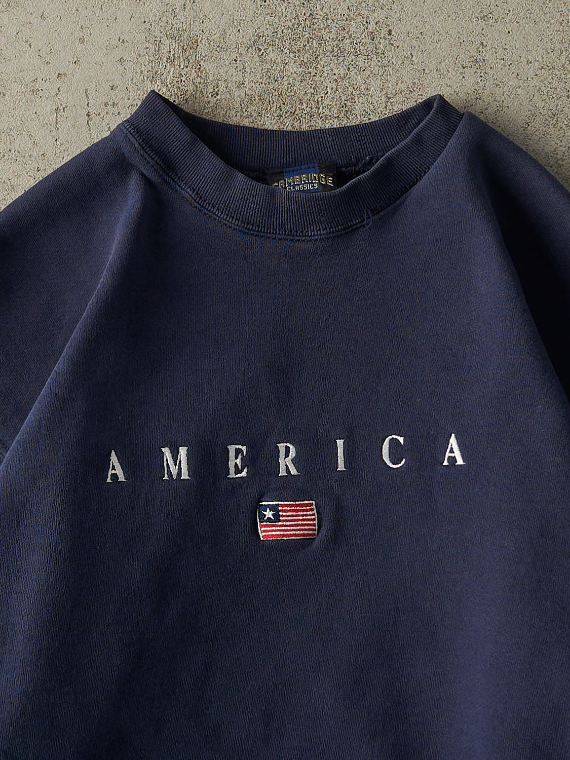 Vintage 90s Navy Blue America Embroidered Crewneck (M)