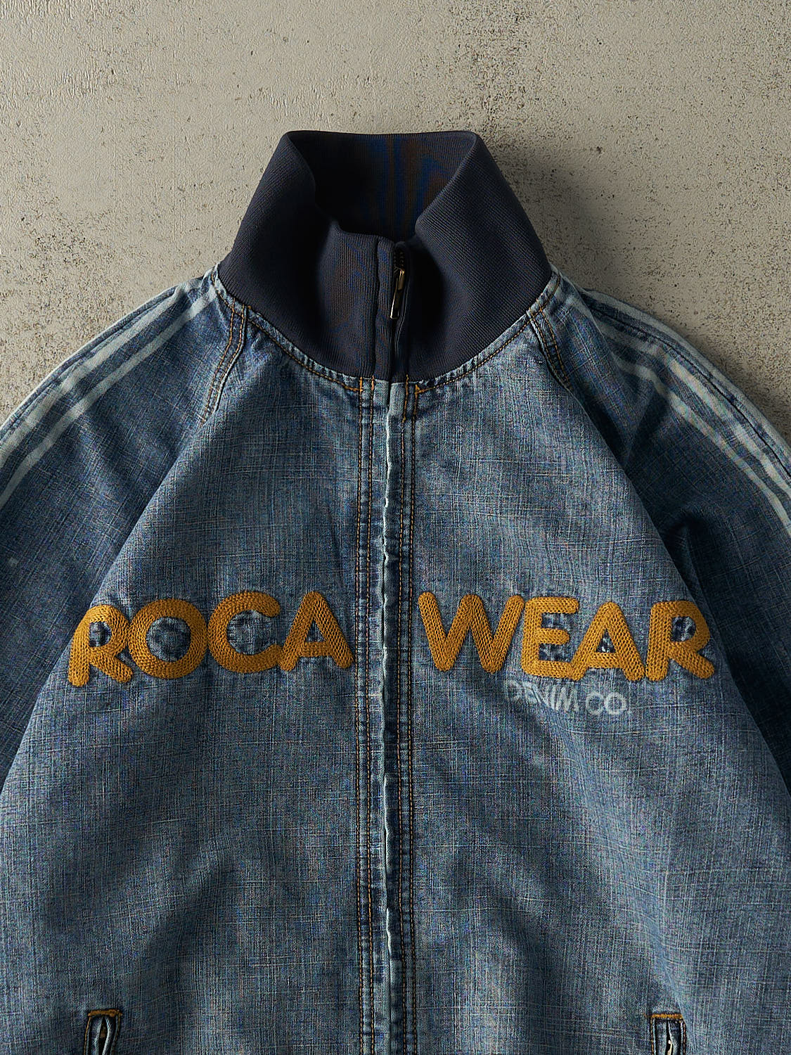 Vintage Y2K Mid Wash Rocawear Zip Up Denim Bomber Jacket (XL/XXL)