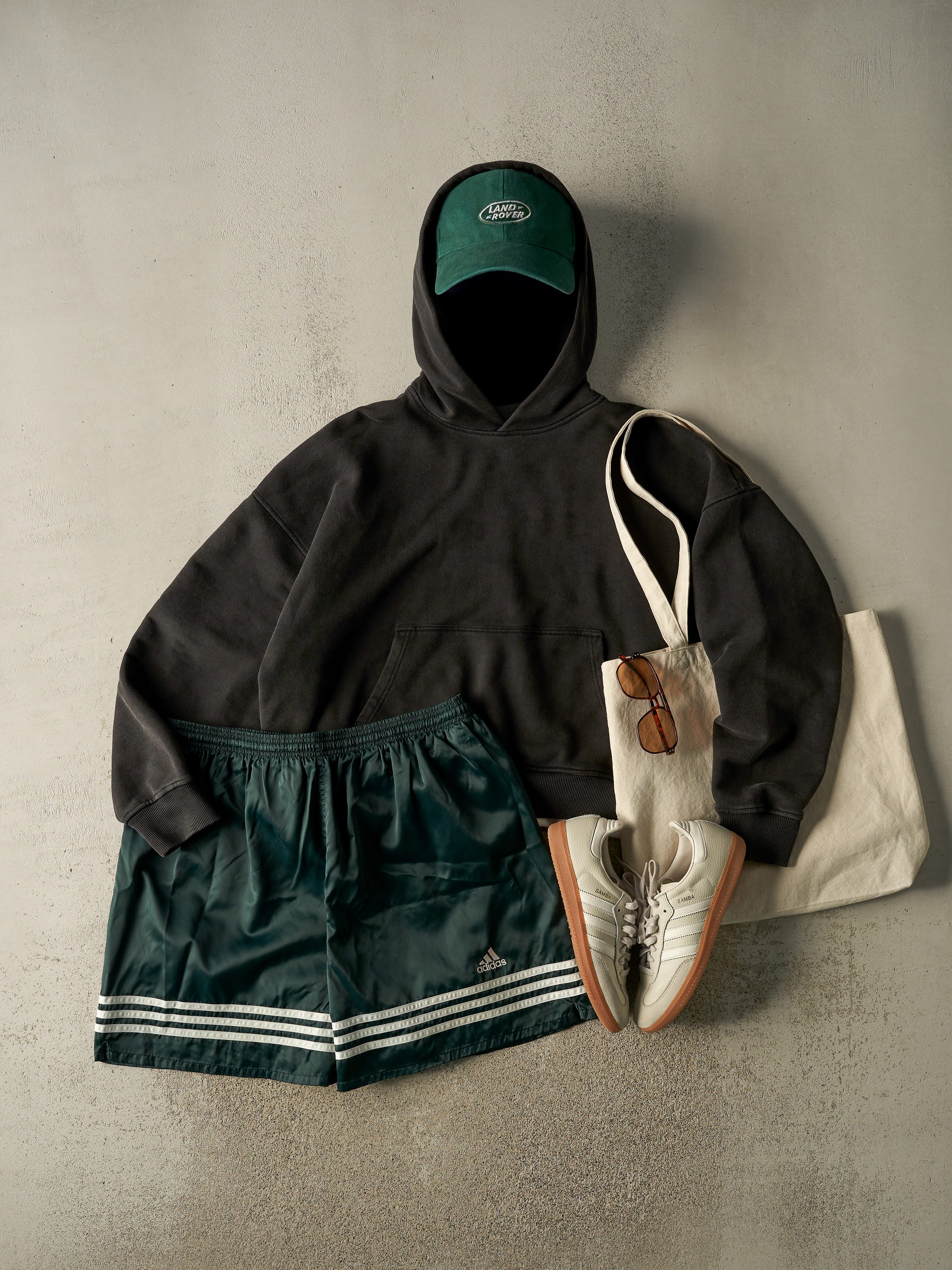 Vintage 90s Green Adidas Track Shorts (33x6)