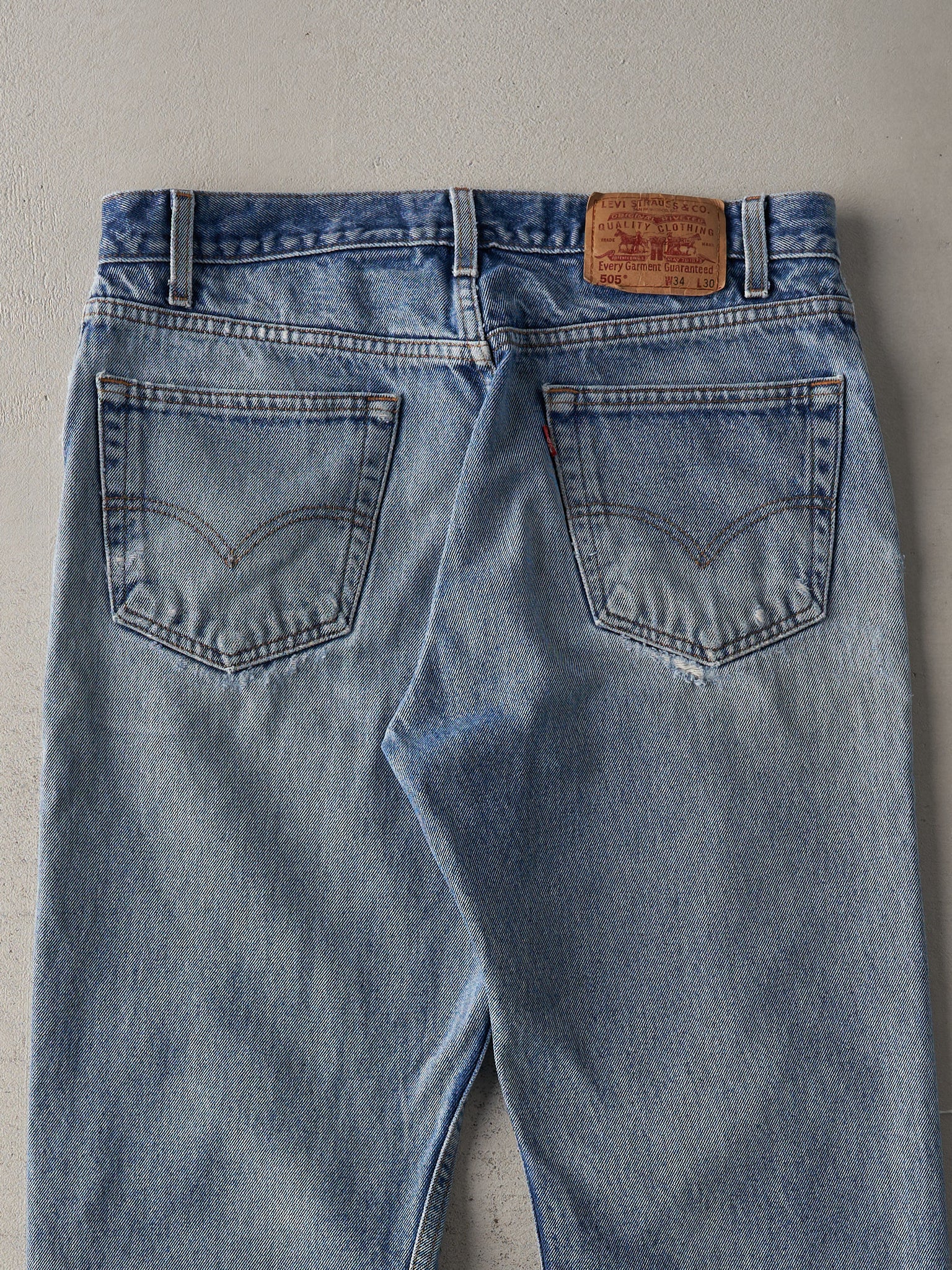 Vintage 90s Mid Wash Distressed Levi's 505 Jeans (34x29)