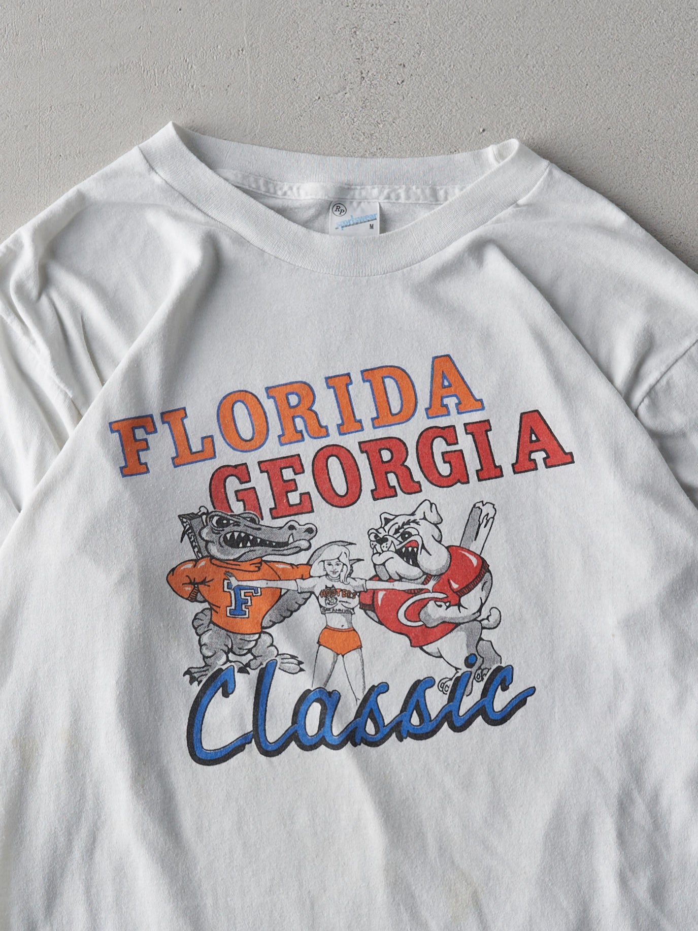 Vintage 80s White Florida Georgia Hooters Long Sleeve (S)