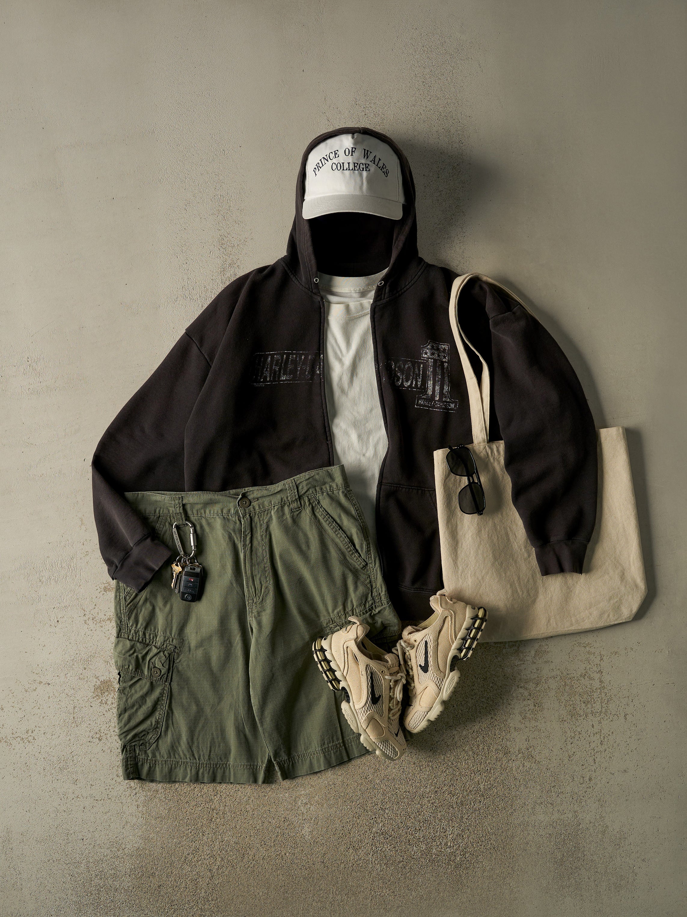 Vintage Y2K Green Calvin Klein Cargo Shorts (32x11)