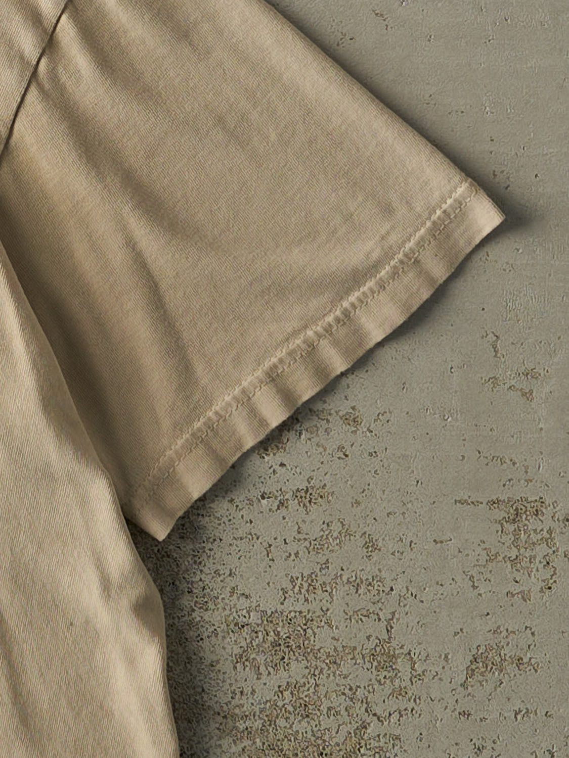 Vintage Y2K Beige Blank Pocket Tee (M/L)