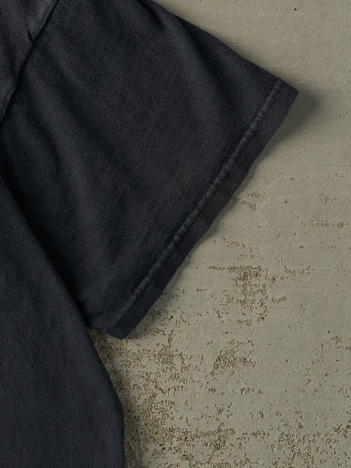 Vintage 05' Faded Black "Brought A Flashlight" Slogan Tee (XL/XXL)