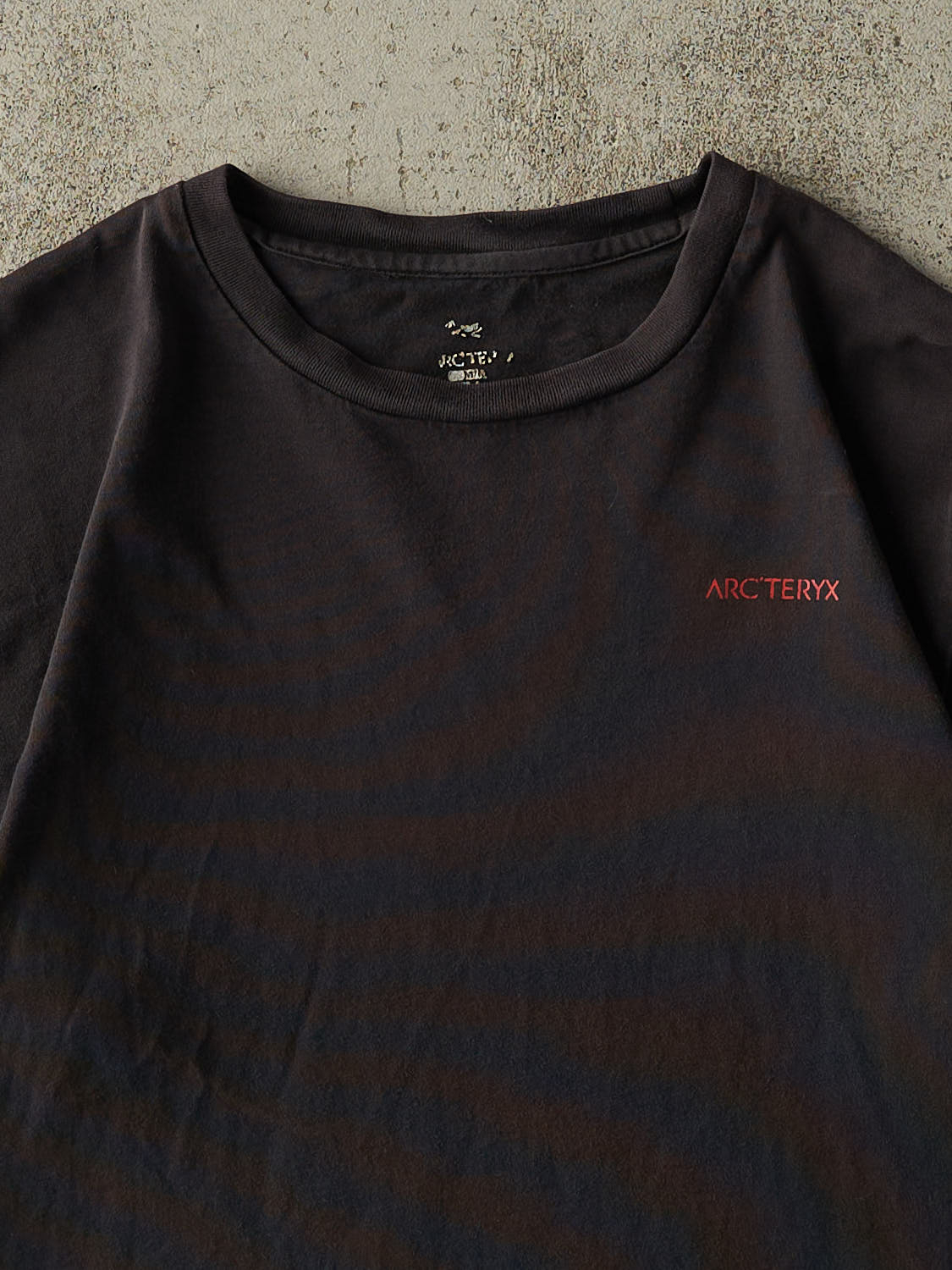 Vintage Y2K Faded Black Arc'teryx Tee (S/M) – Rebalance Vintage