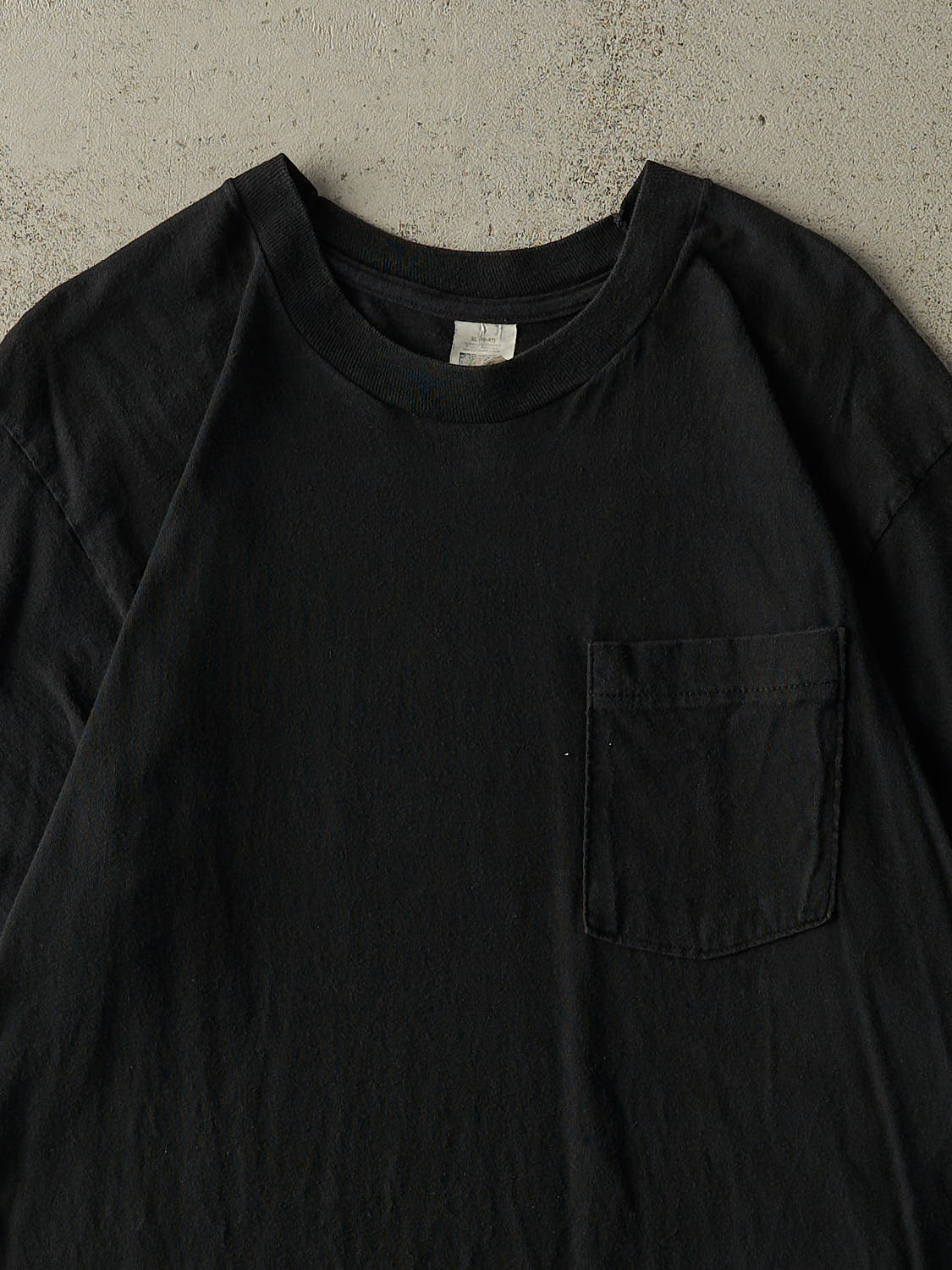 Vintage 80s Black Blank Long Pocket Tee (M/L)