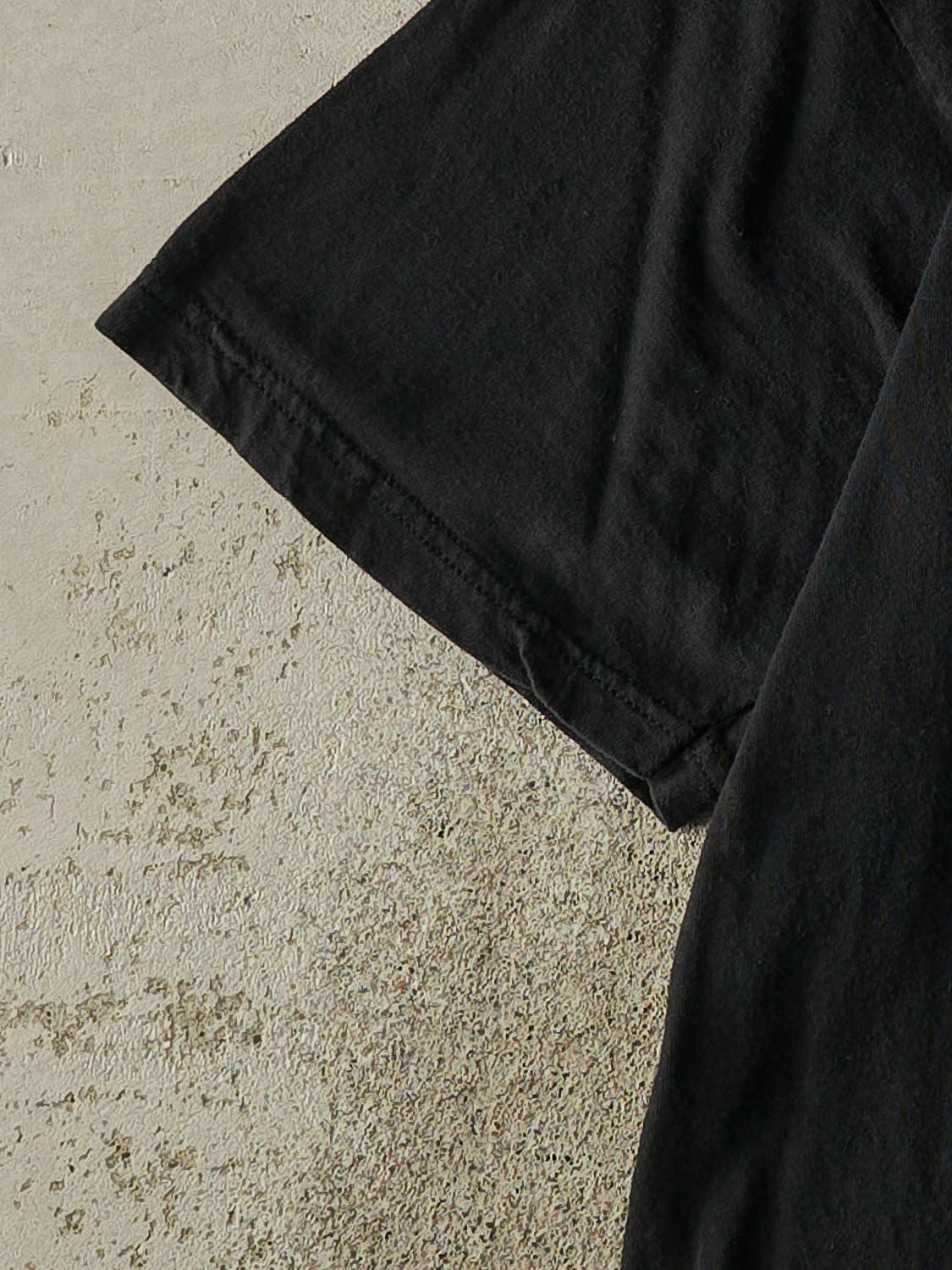 Vintage 80s Black Blank Long Pocket Tee (M/L)