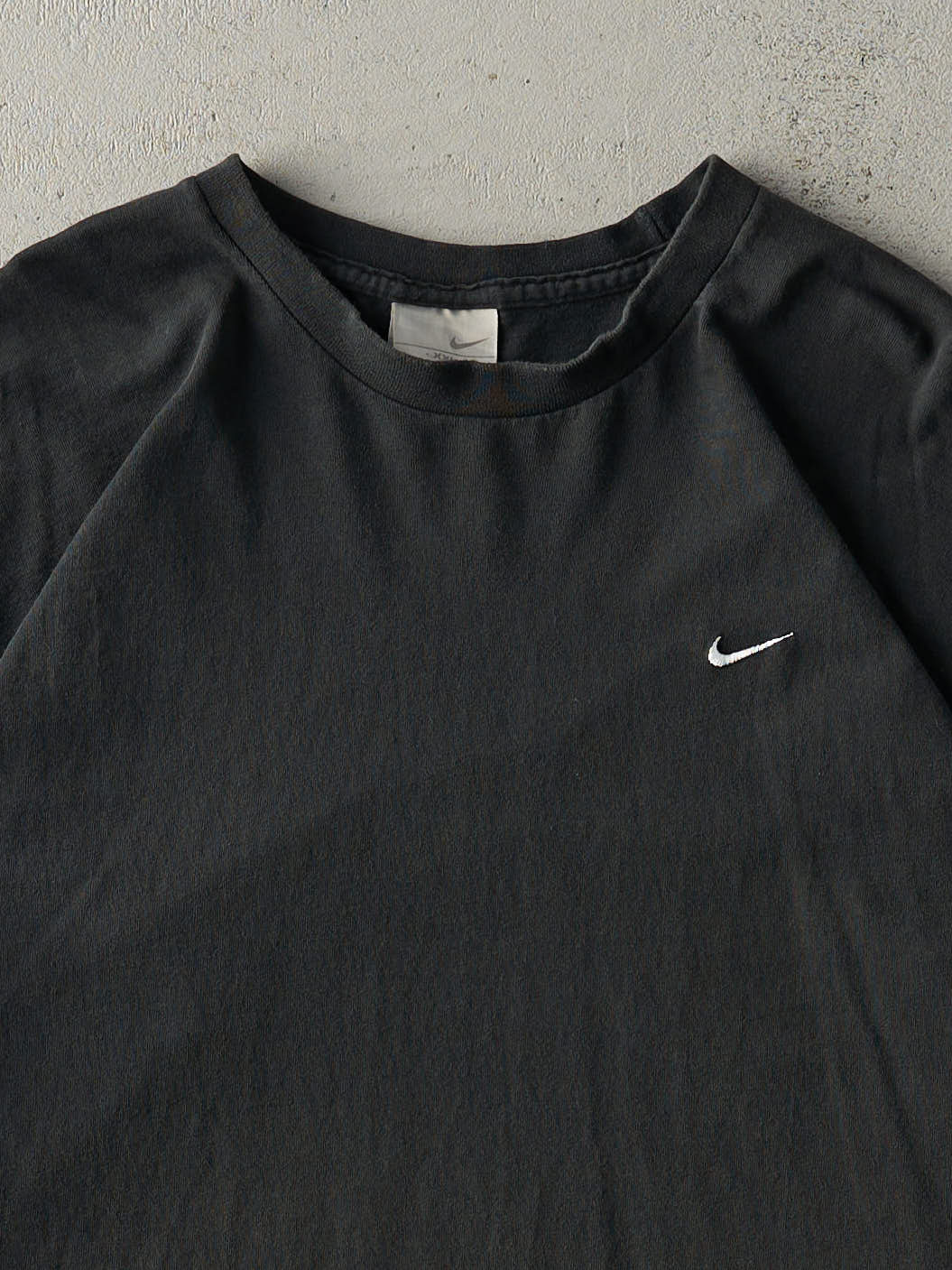 Vintage Y2K Black Nike Swoosh Embroidered Tee (XL)