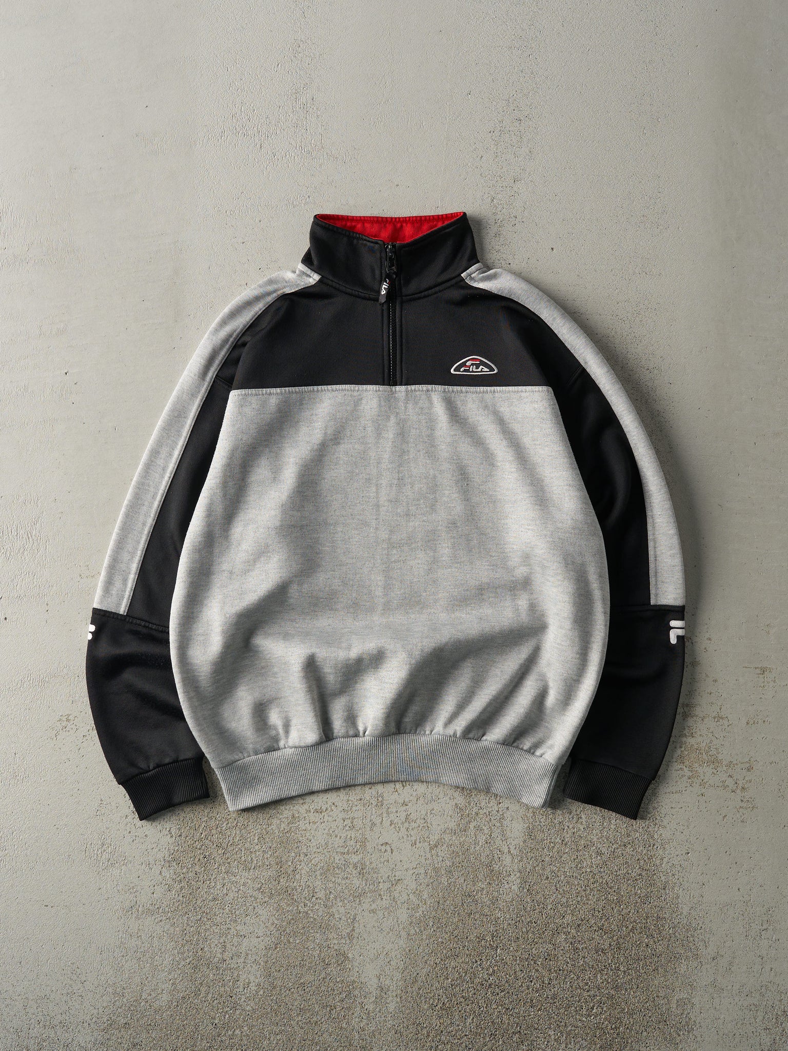 Vintage 90s Black & Grey Fila Quarter Zip Sweater (S/M)