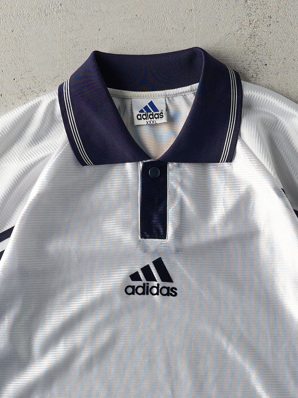 Vintage 90s White & Navy Adidas Soccer Jersey (L)