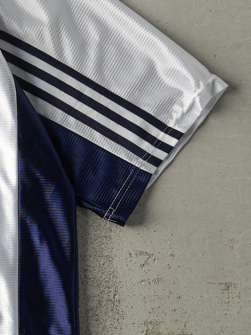 Vintage 90s White & Navy Adidas Soccer Jersey (L)