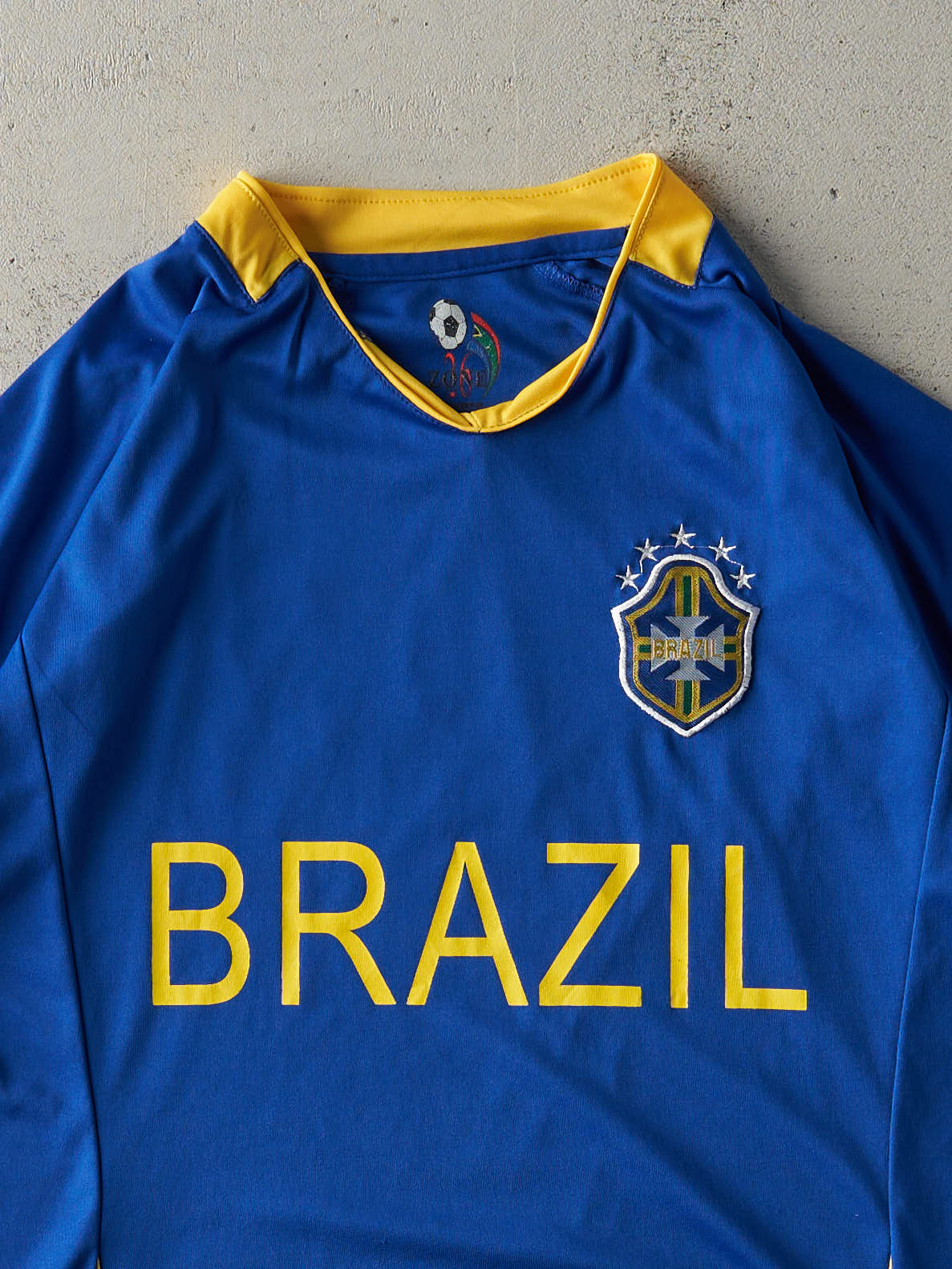 Vintage Y2K Blue Brazil Soccer Jersey (M)