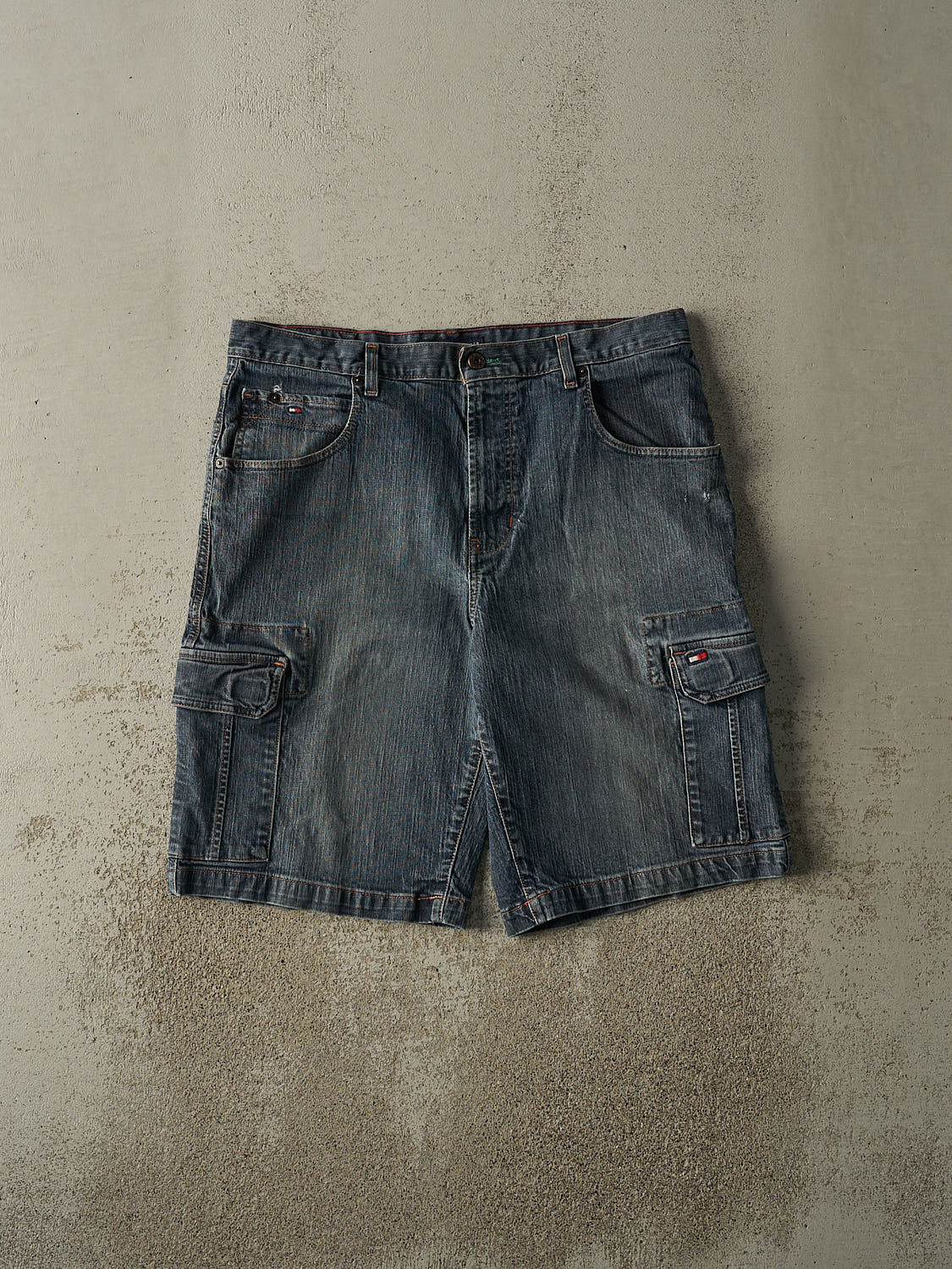 Vintage Y2K Dark Wash Tommy Hilfiger Cargo Jean Shorts (36x11.5)