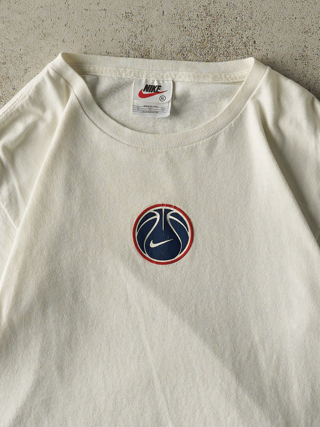 Vintage 90s White Nike Basketball Tee (M)