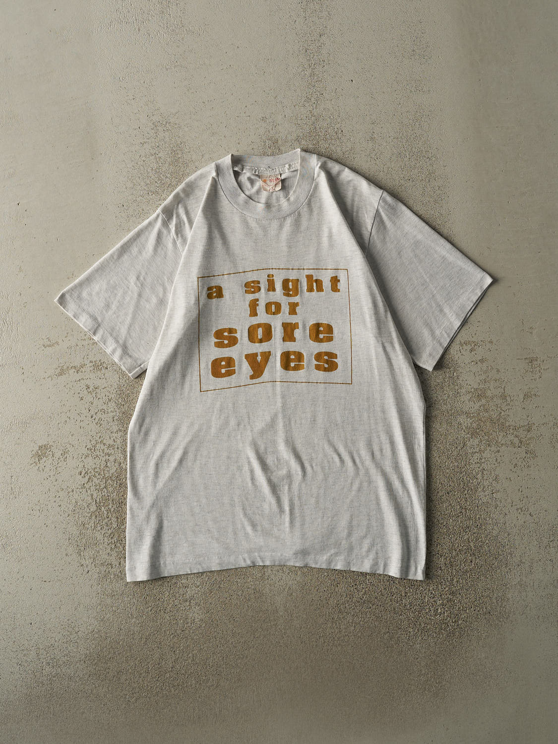Vintage 90s Heather Grey "A Sight For Sore Eyes" Slogan Tee (L)