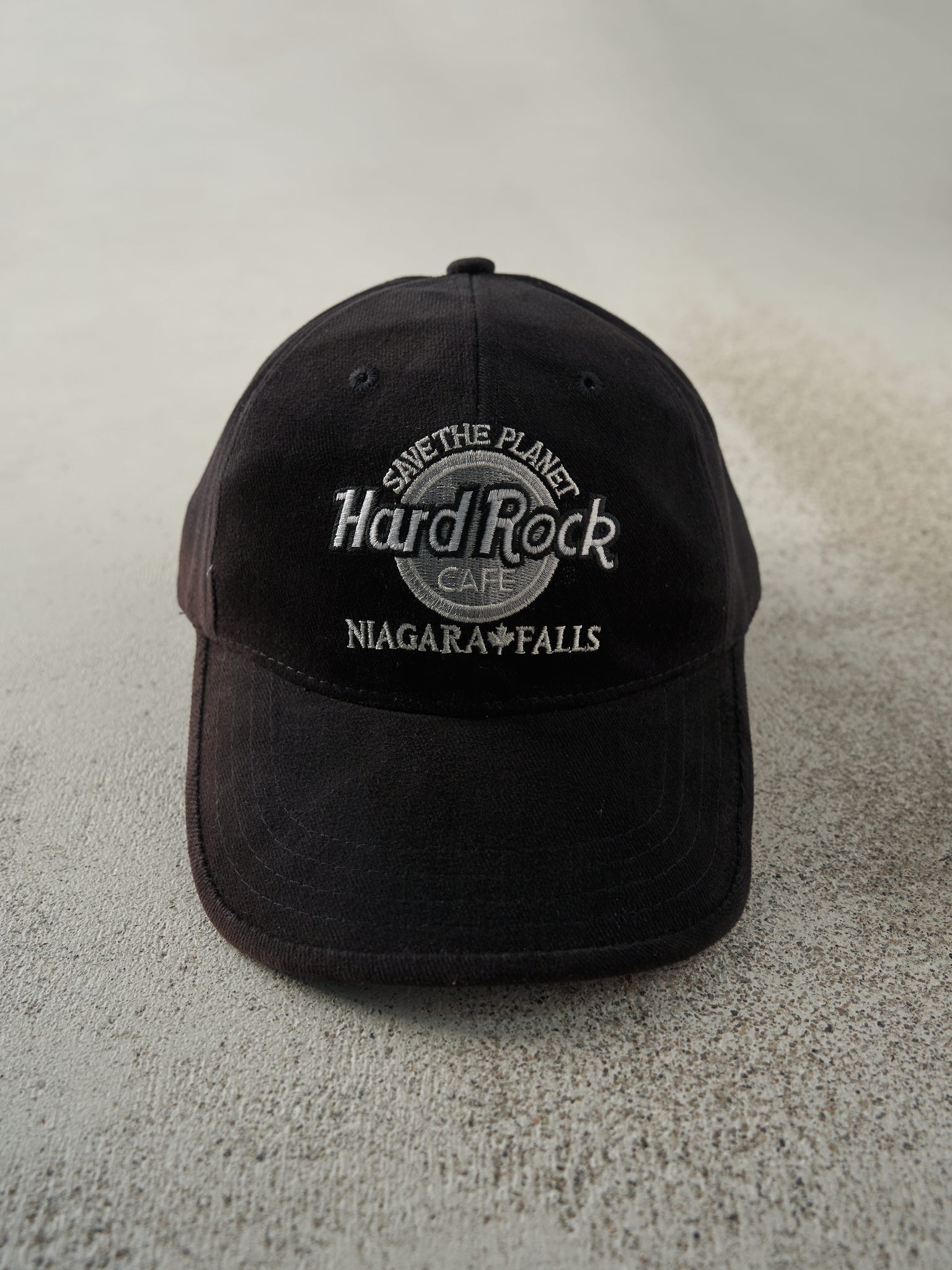 Vintage Y2K Black Embroidered Niagara Falls Hard Rock Cafe Strap Back Hat