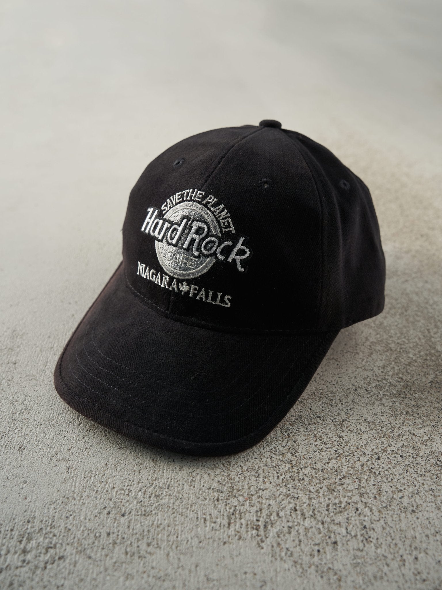 Vintage Y2K Black Embroidered Niagara Falls Hard Rock Cafe Strapback Hat
