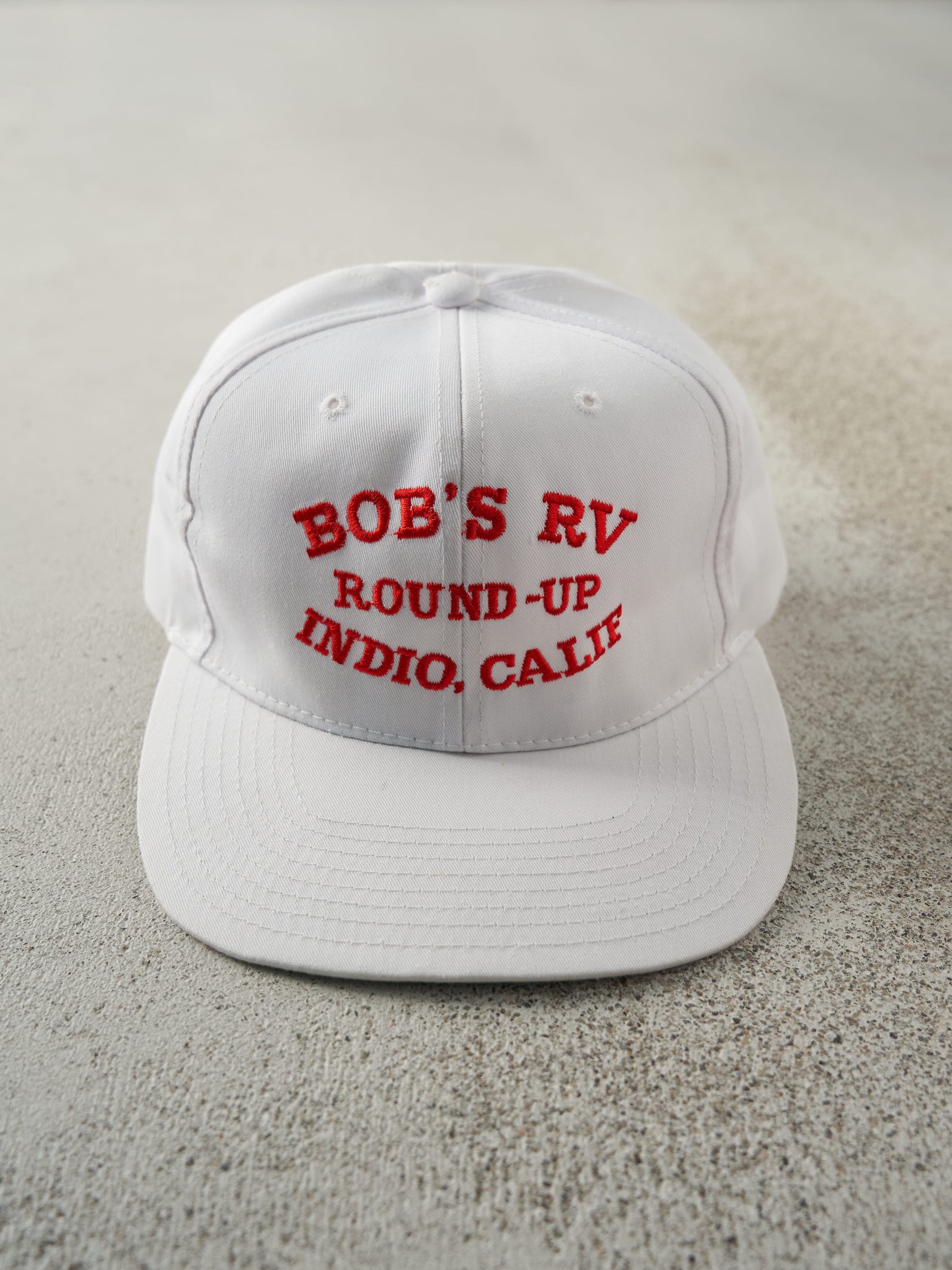 Vintage 90s White Bob's RV Round Up Indio, Calif Embroidered Snapback