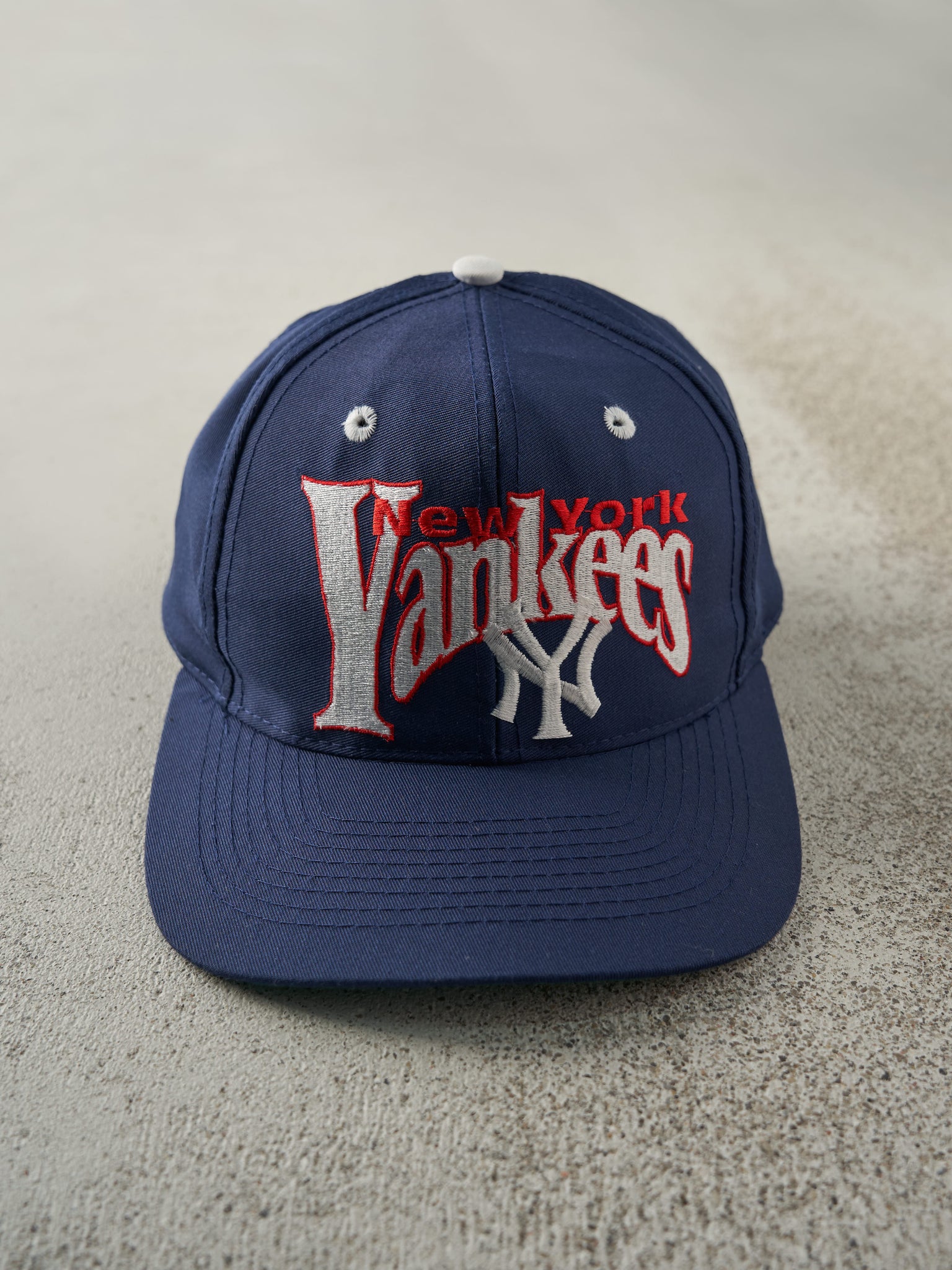 Vintage 90s Navy Blue New York Yankees Embroidered Fitted Hat (7 1/8)