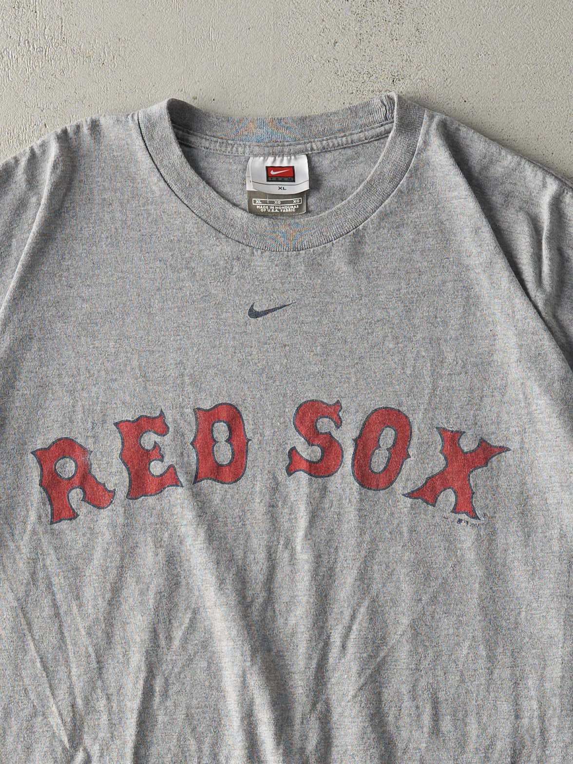 Vintage 04' Grey Boston Red Sox Nike Tee (L/XL)