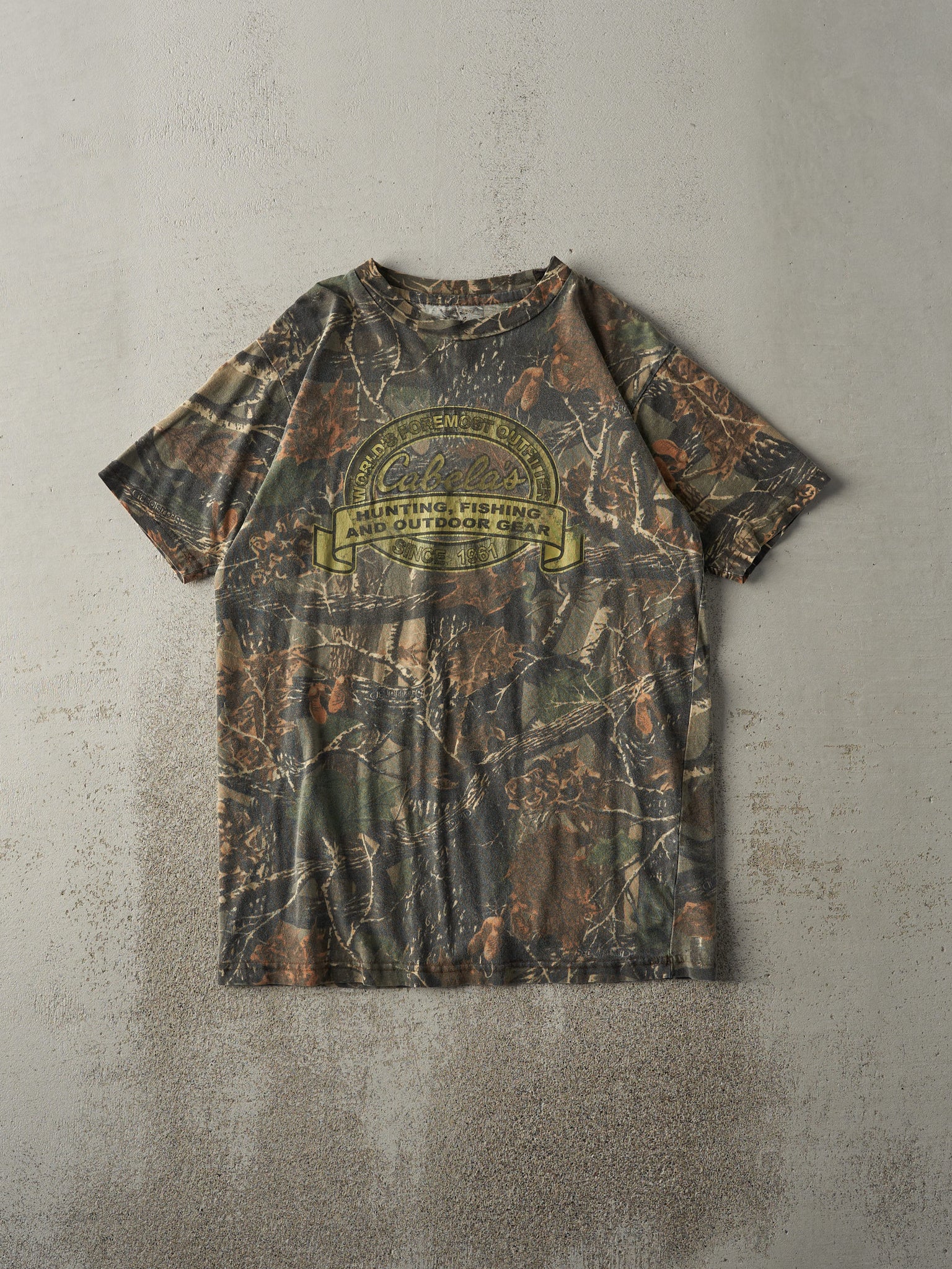 Vintage Y2K Camo Cabela's x Seclusion3D Tee (M)