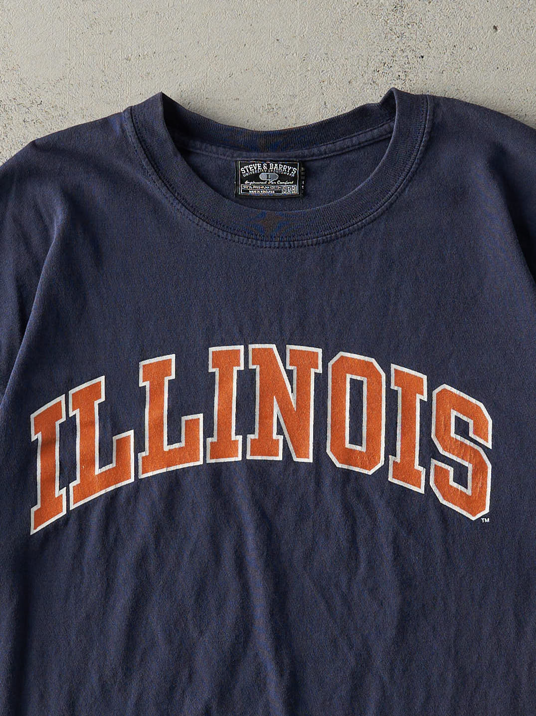 Vintage Y2K Navy Blue Illinois Tee (M)