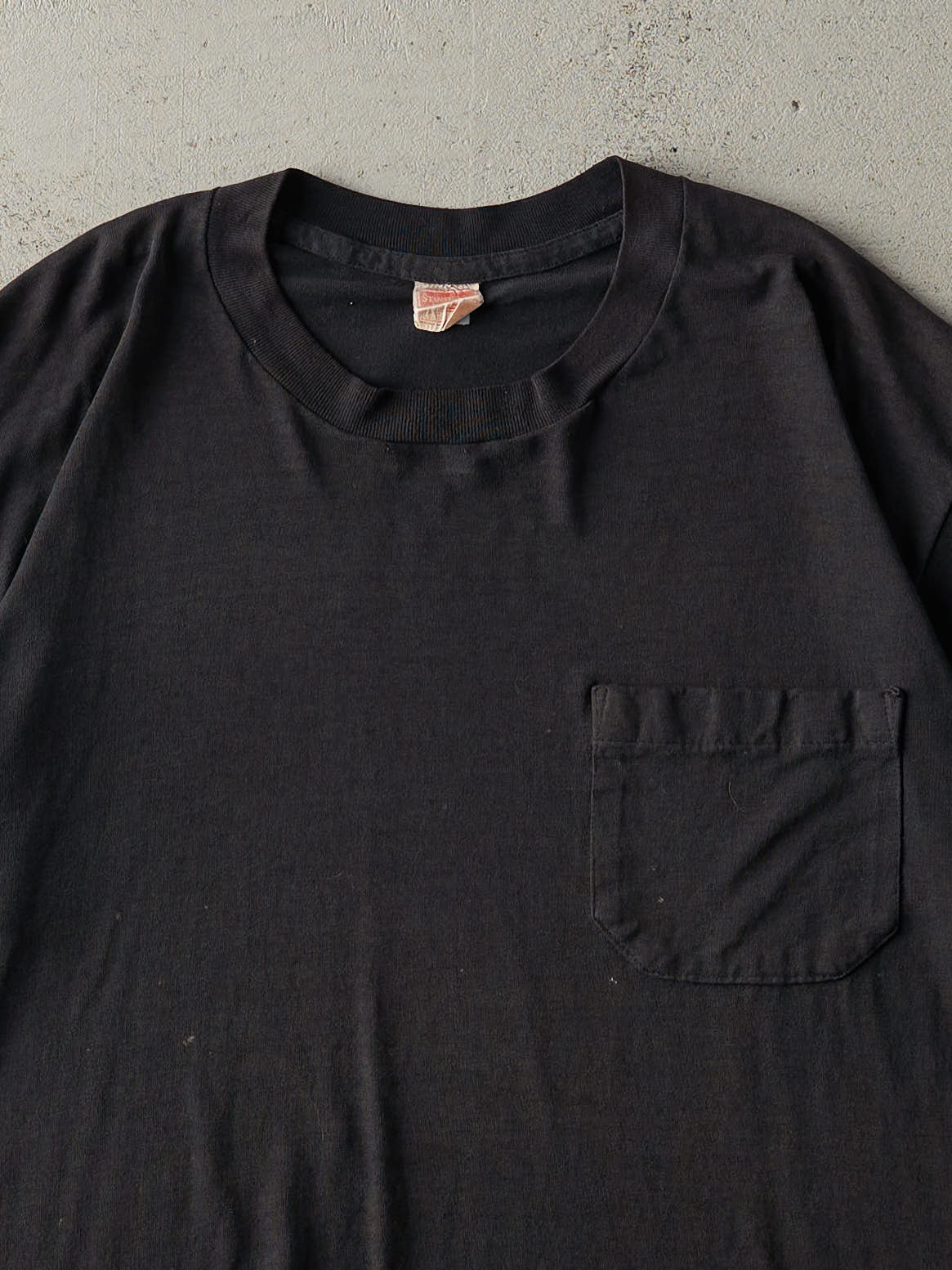 Vintage 80s Black Blank Single Stitch Pocket Tee (L)