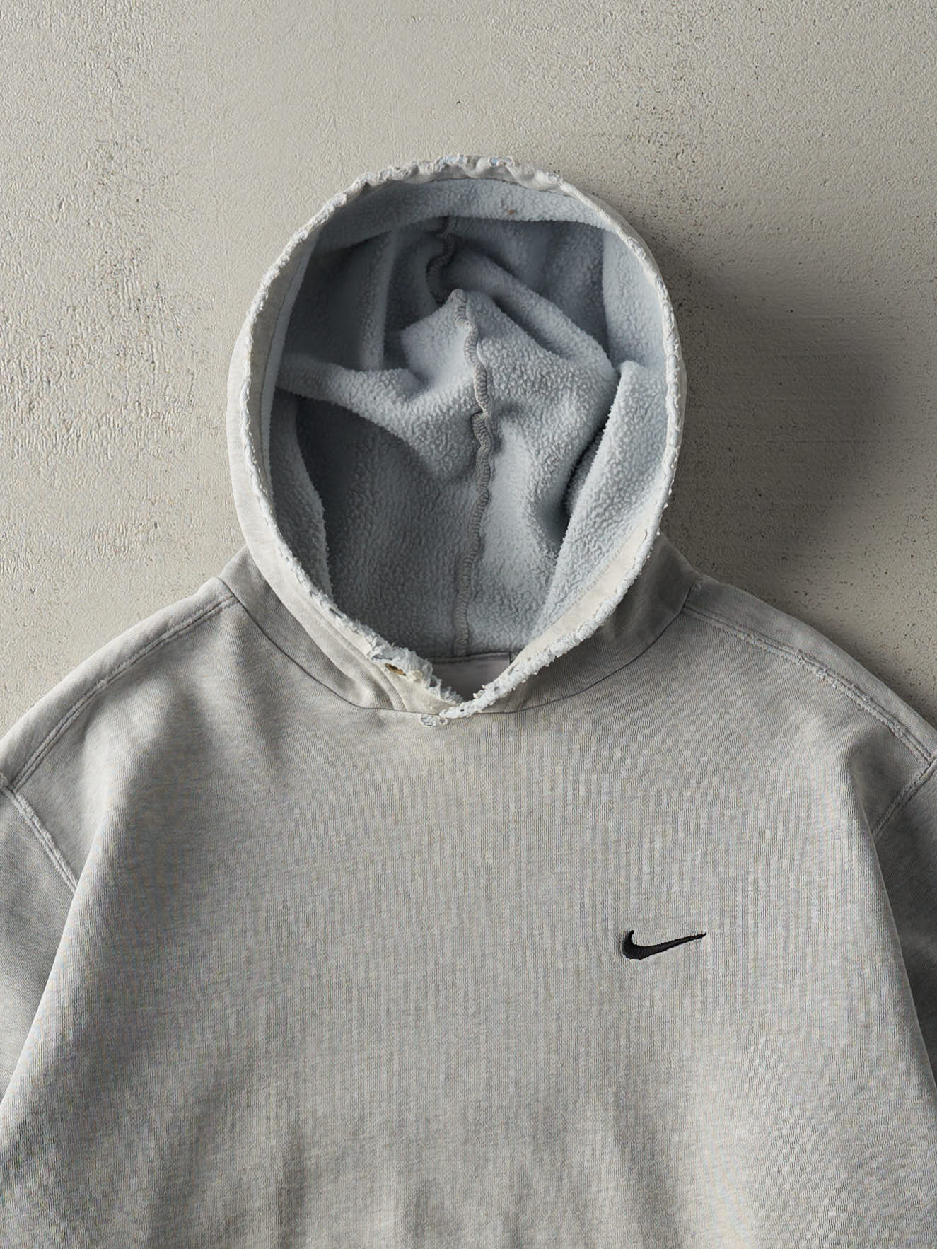 Vintage Y2K Grey Embroidered Nike Swoosh Boxy Hoodie (M)