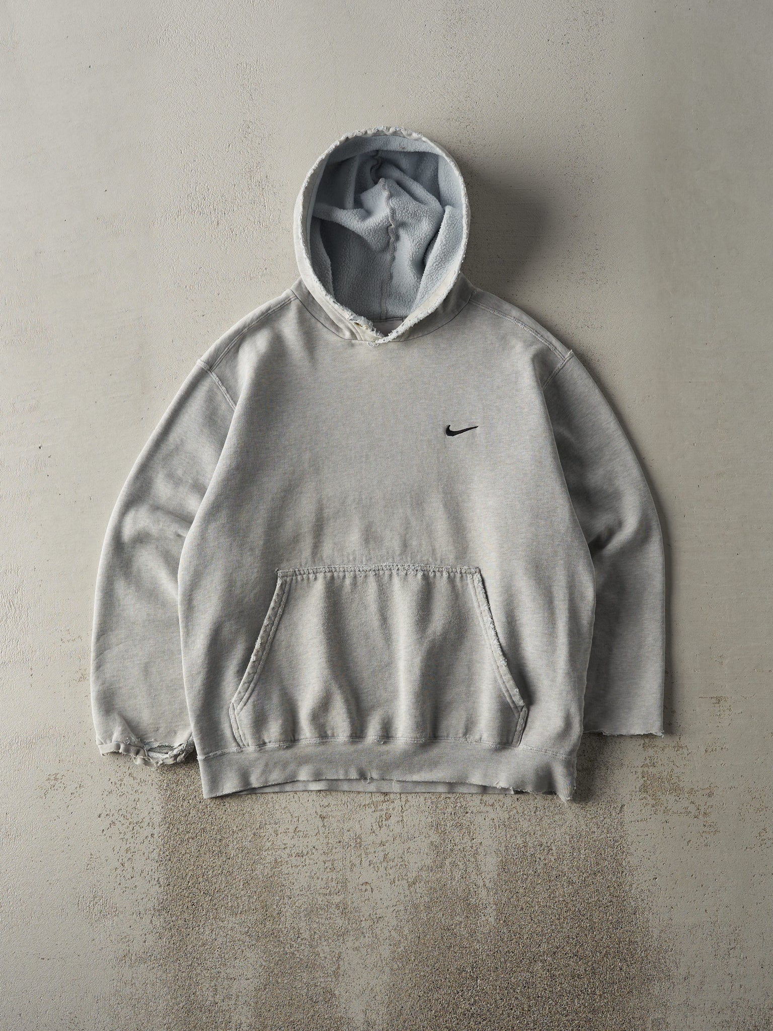 Vintage Y2K Grey Embroidered Nike Swoosh Boxy Hoodie (M)