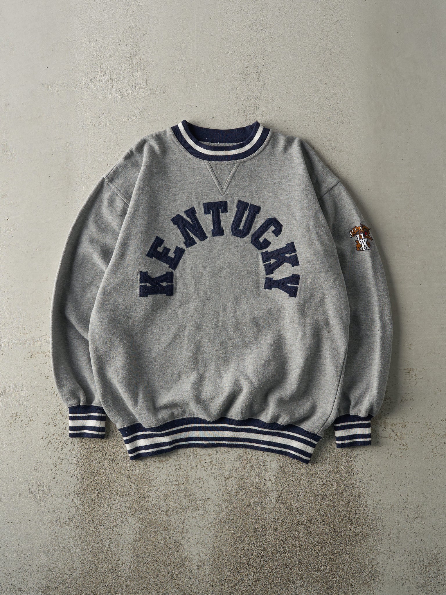 Vintage 90s Grey University of Kentucky Crewneck (L)