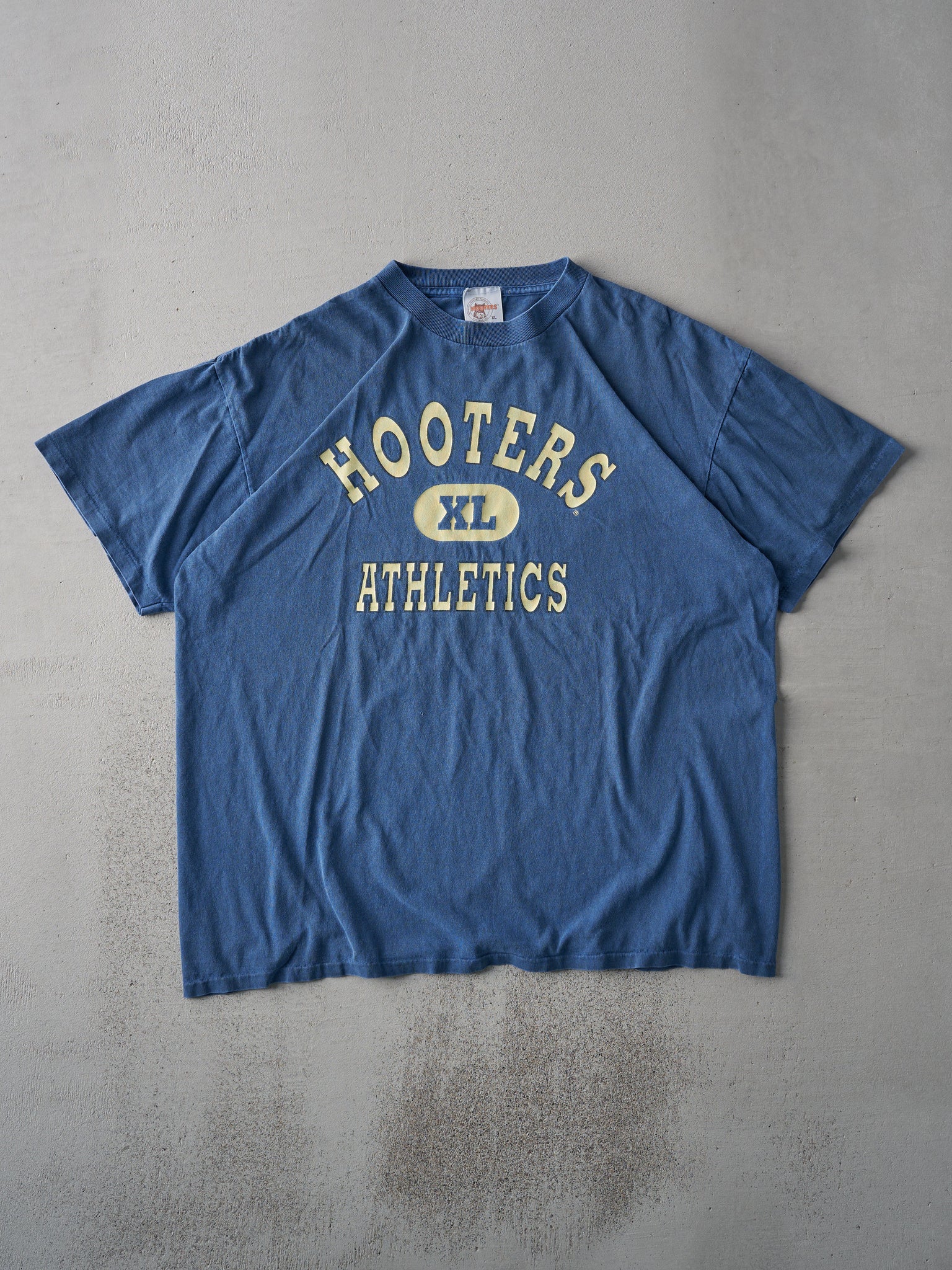 Vintage 90s Deep Blue Hooters Athletics Single Stitch Tee (L)