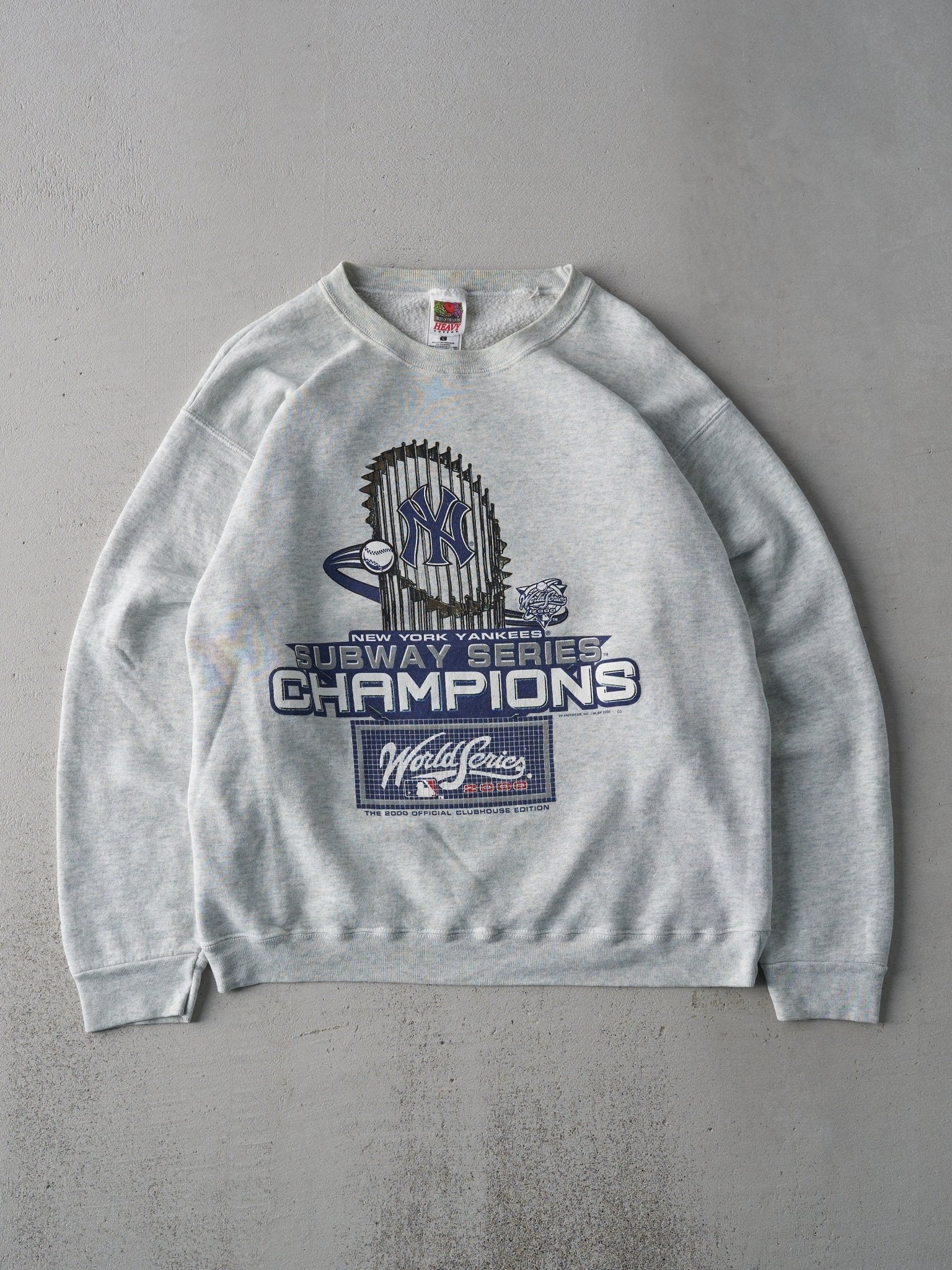 Vintage 00' Heather Grey New York Yankees Subway Series Champions Crewneck (M)