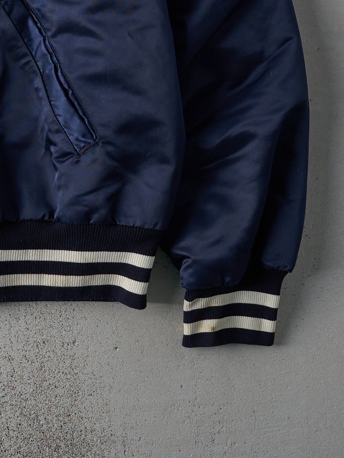 Vintage 80s Navy Blue New York Yankees Starter Satin Bomber Jacket (L)