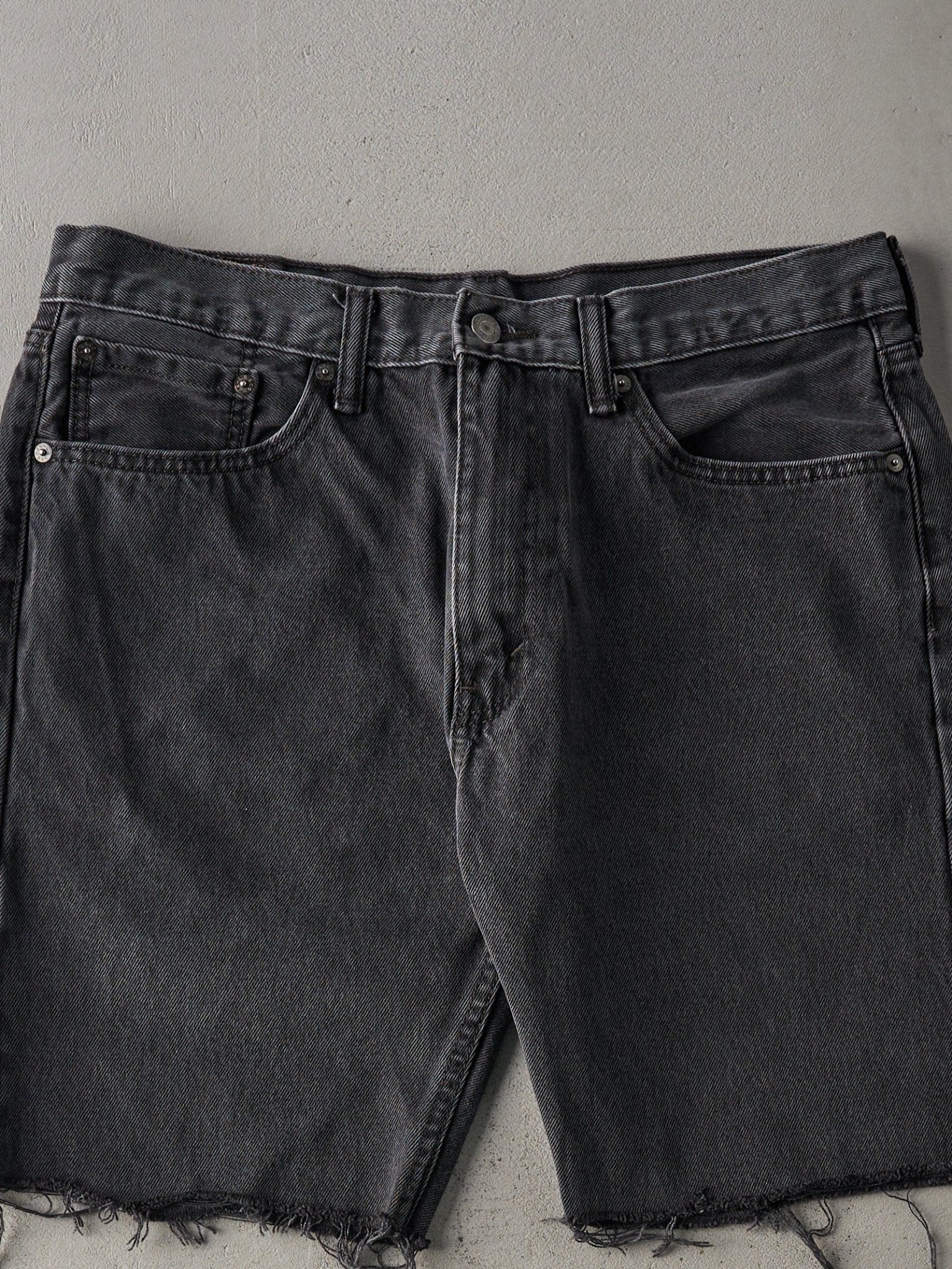 Vintage 90s Black Levi's 505 Cut Off Shorts (35x9)
