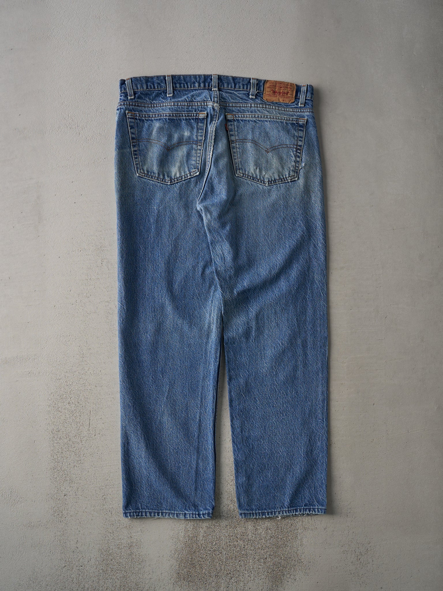 Vintage 80s Light Wash Levi's 505 Distressed Jeans (38x30.5)