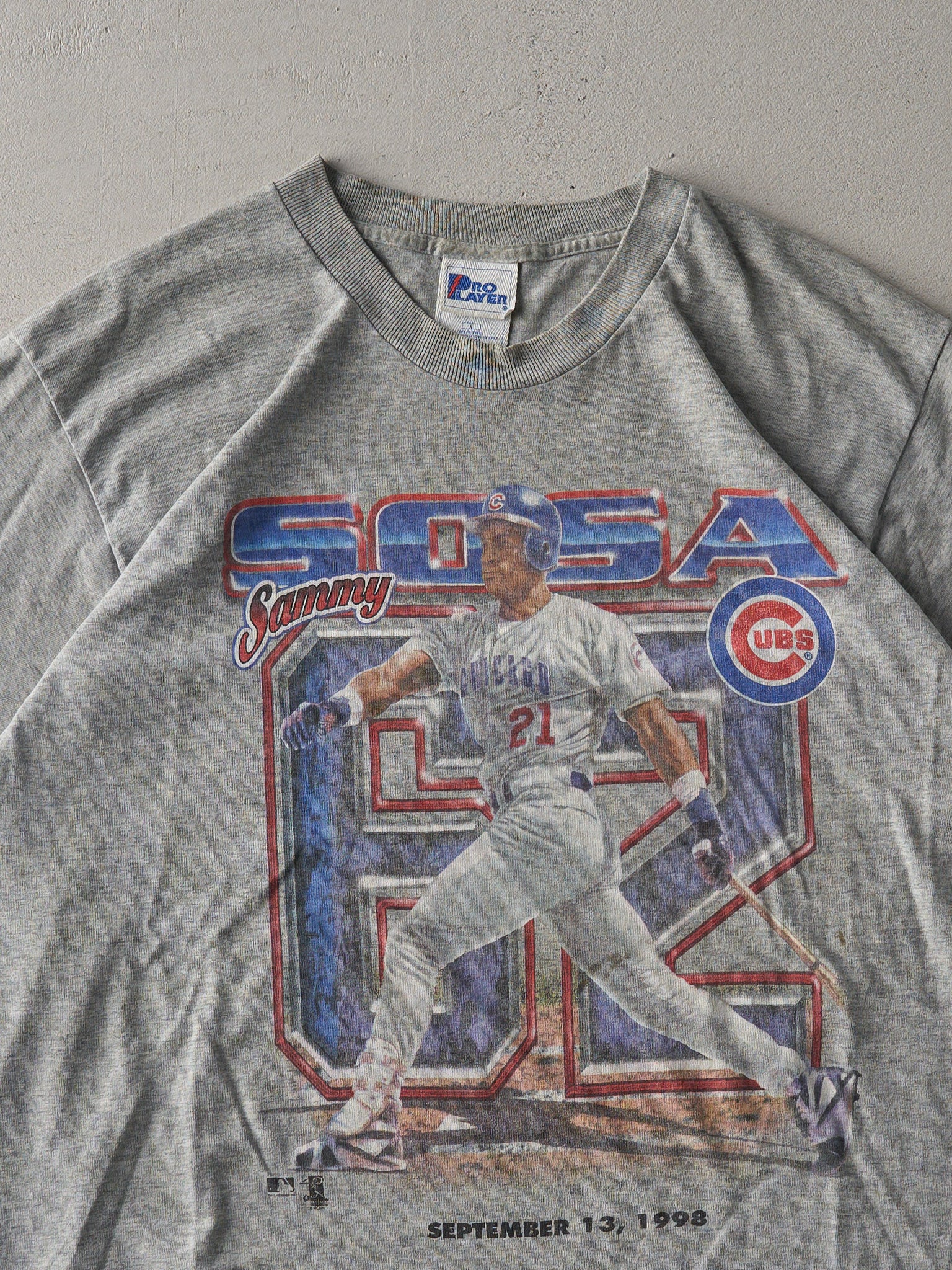 Vintage 98' Grey Sammy Sosa Baseball Long Single Stitch Tee (M/L)