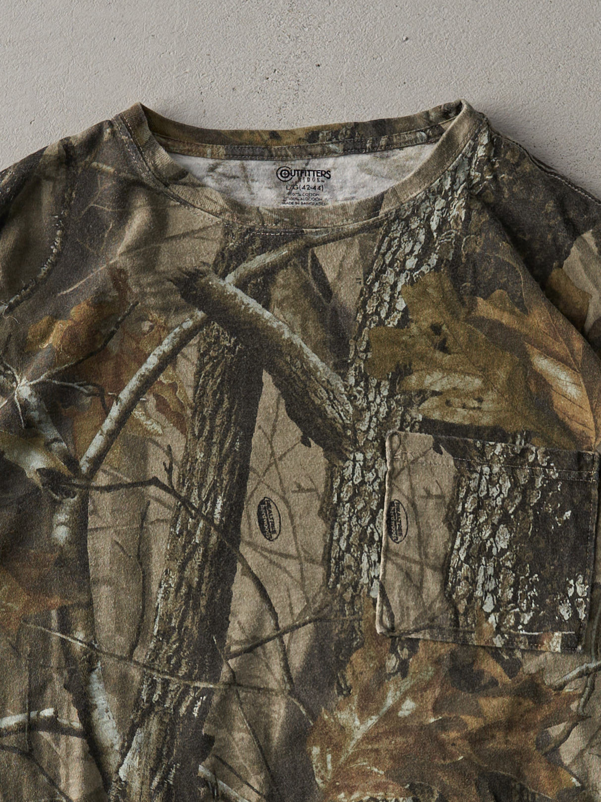 Vintage Y2K Green Realtree Pocket Tee (M)