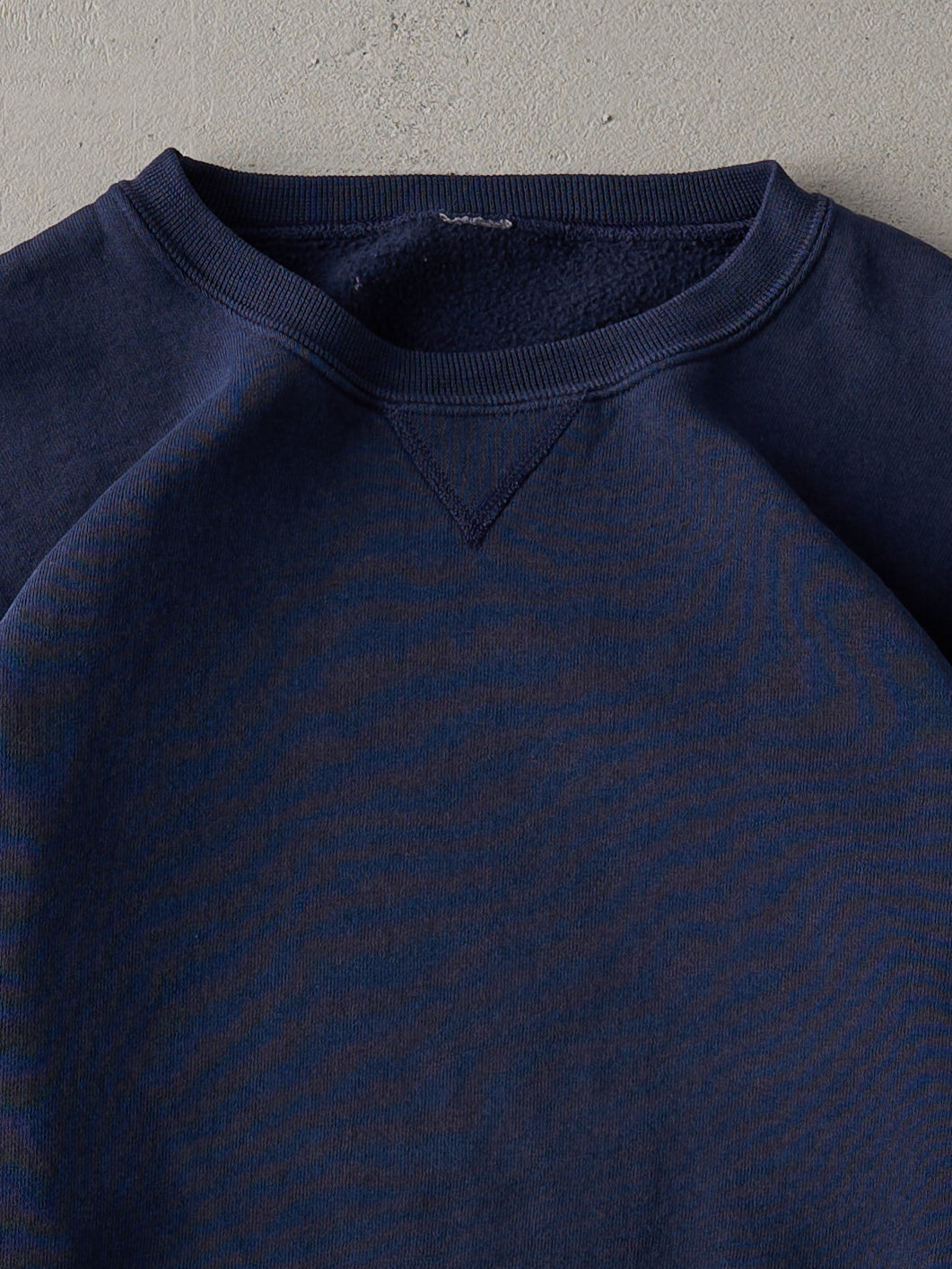 Vintage 90s Navy Blue Russell Athletics Blank Crewneck (M)