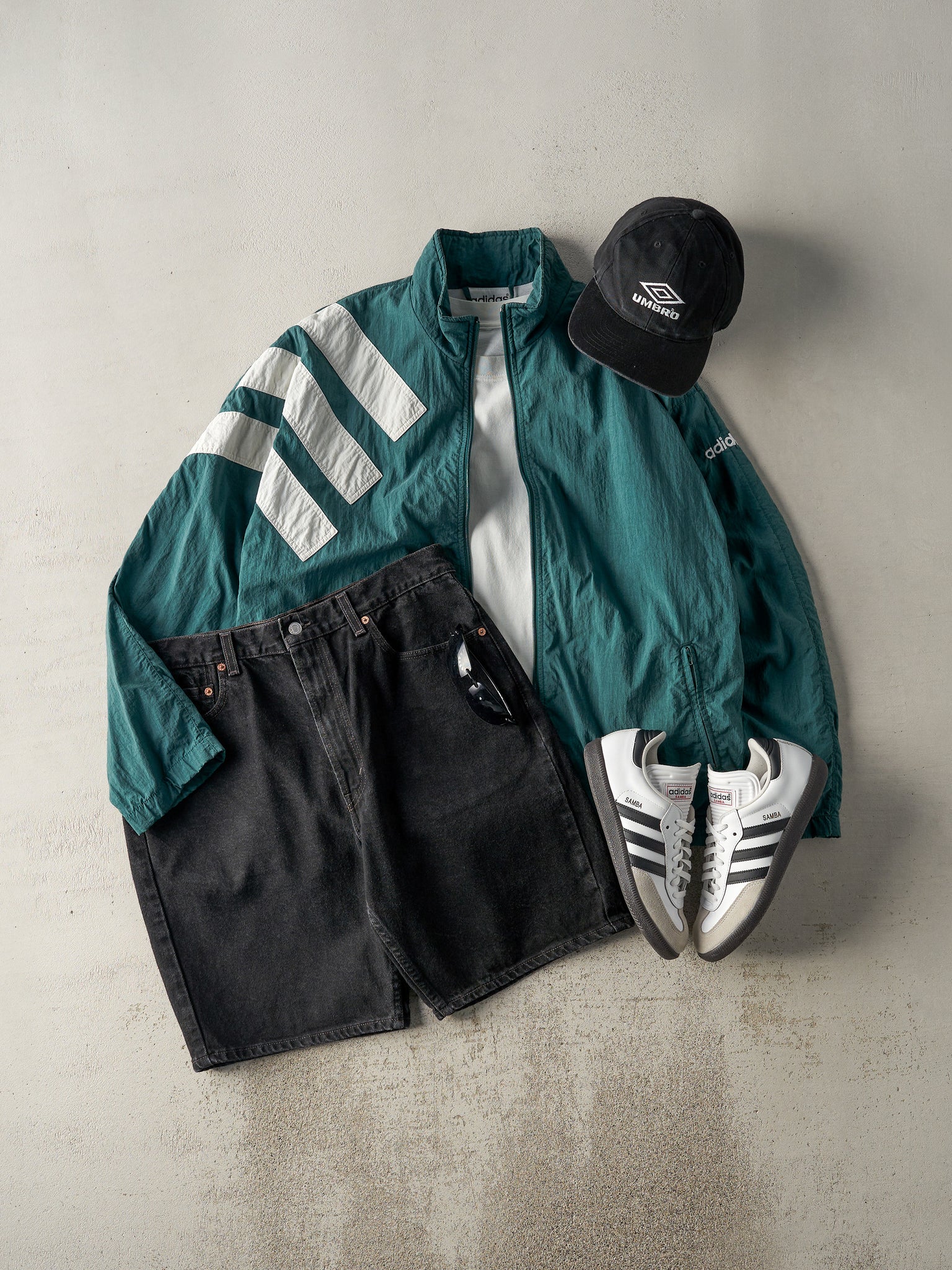 Vintage 90s Green Adidas Windbreaker Jacket (L)